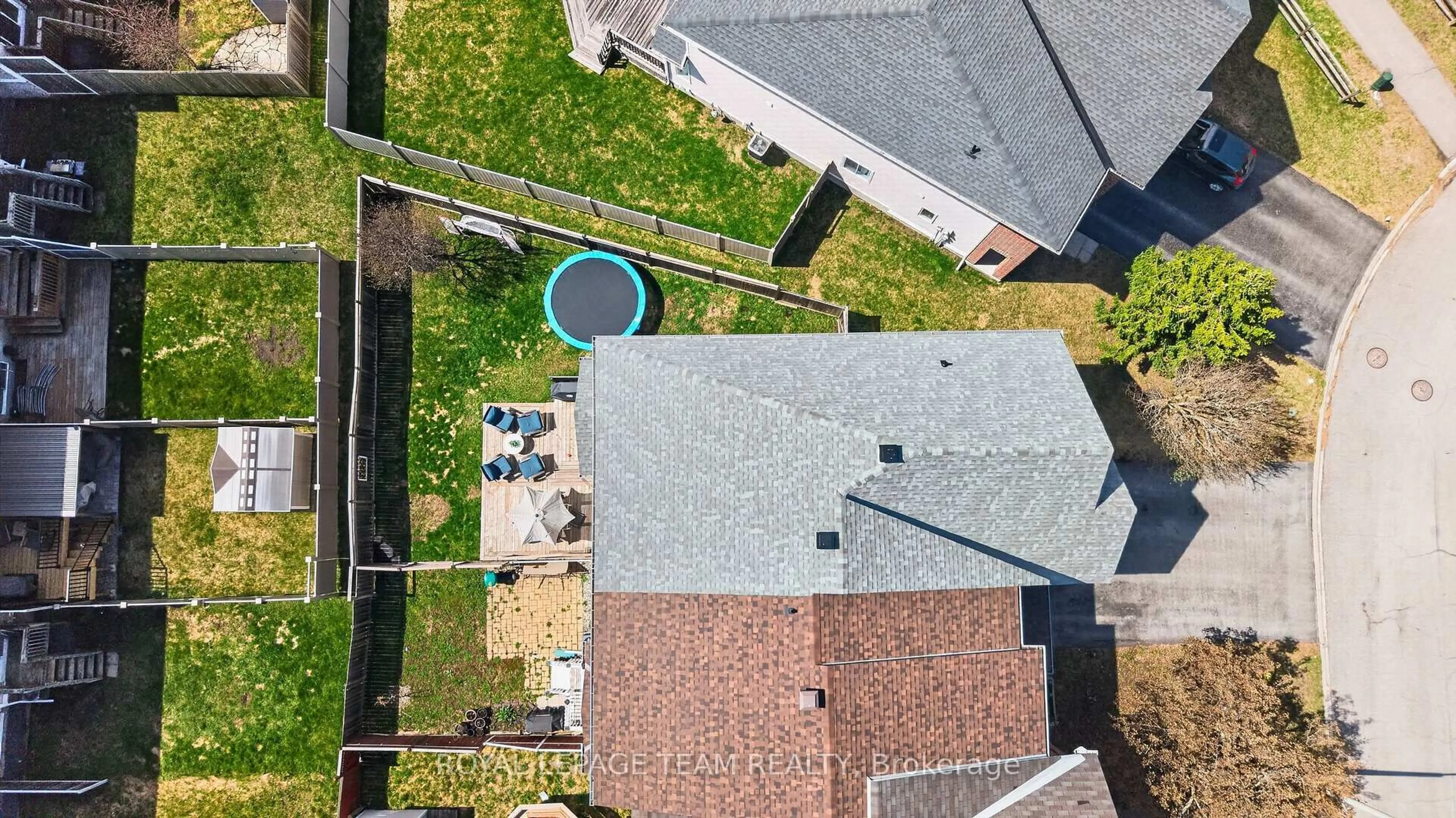 A pic from outside/outdoor area/front of a property/back of a property/a pic from drone, unknown for 75 Scampton Dr, Kanata Ontario K2W 1E7