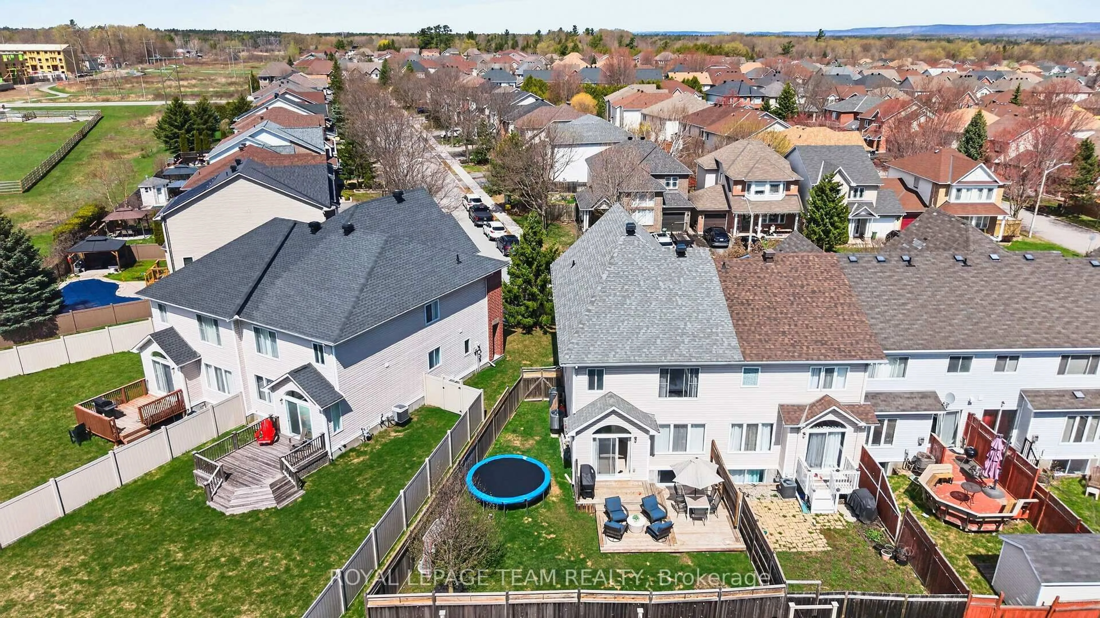 A pic from outside/outdoor area/front of a property/back of a property/a pic from drone, unknown for 75 Scampton Dr, Kanata Ontario K2W 1E7