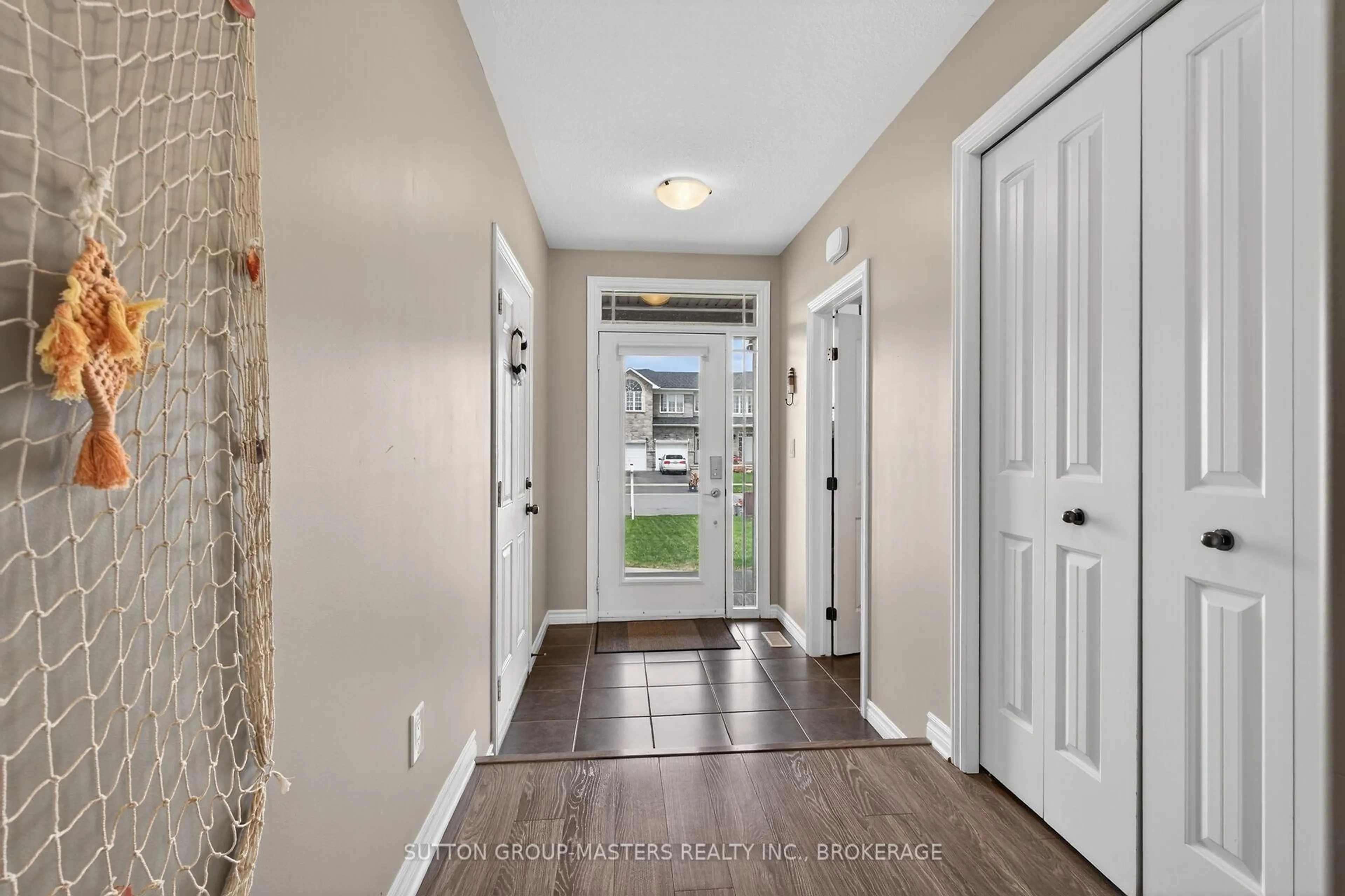 Indoor entryway for 1165 Horizon Dr, Kingston Ontario K7P 0K7