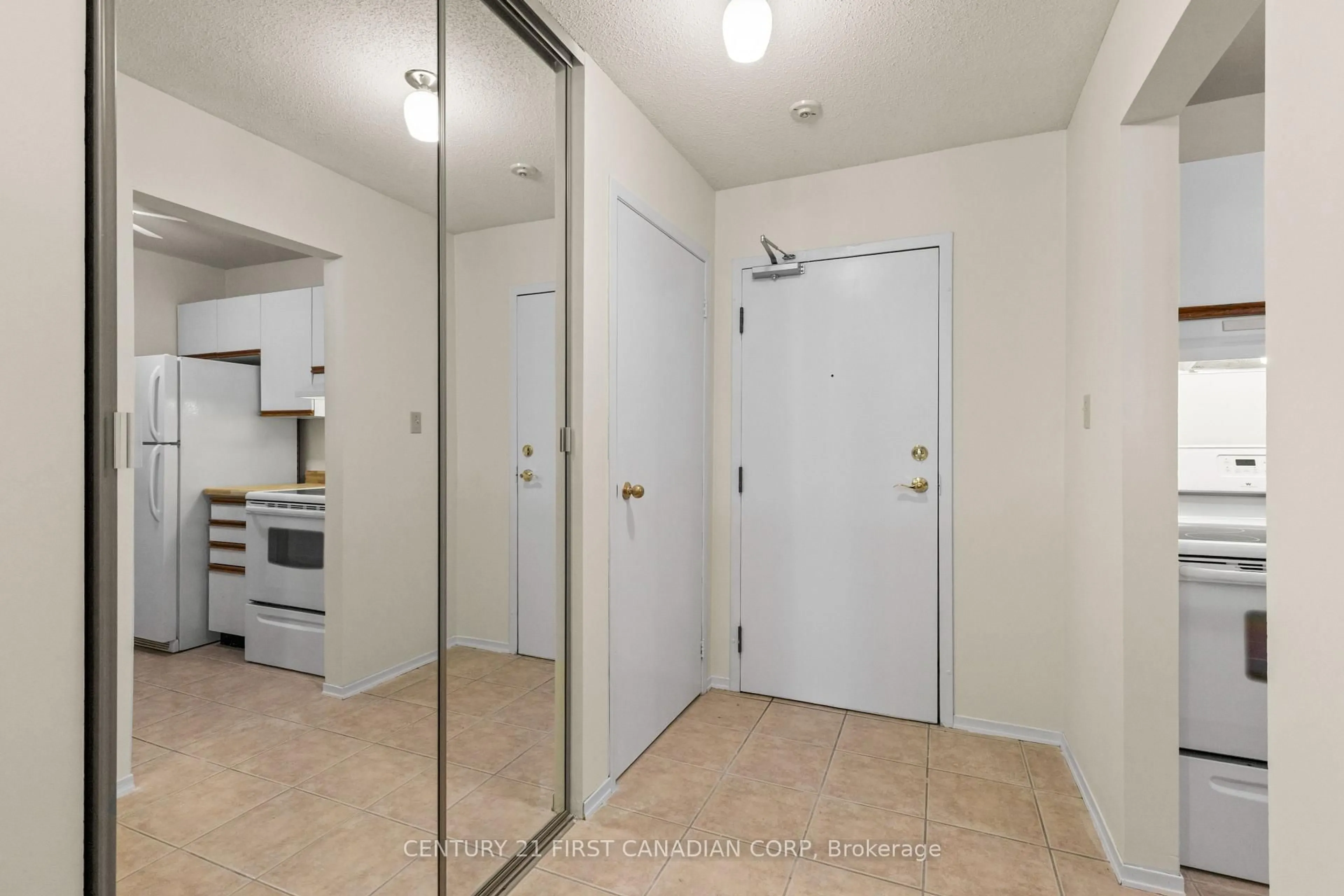 Unknown for 729 Deveron Cres #109, London South Ontario N5Z 4X5