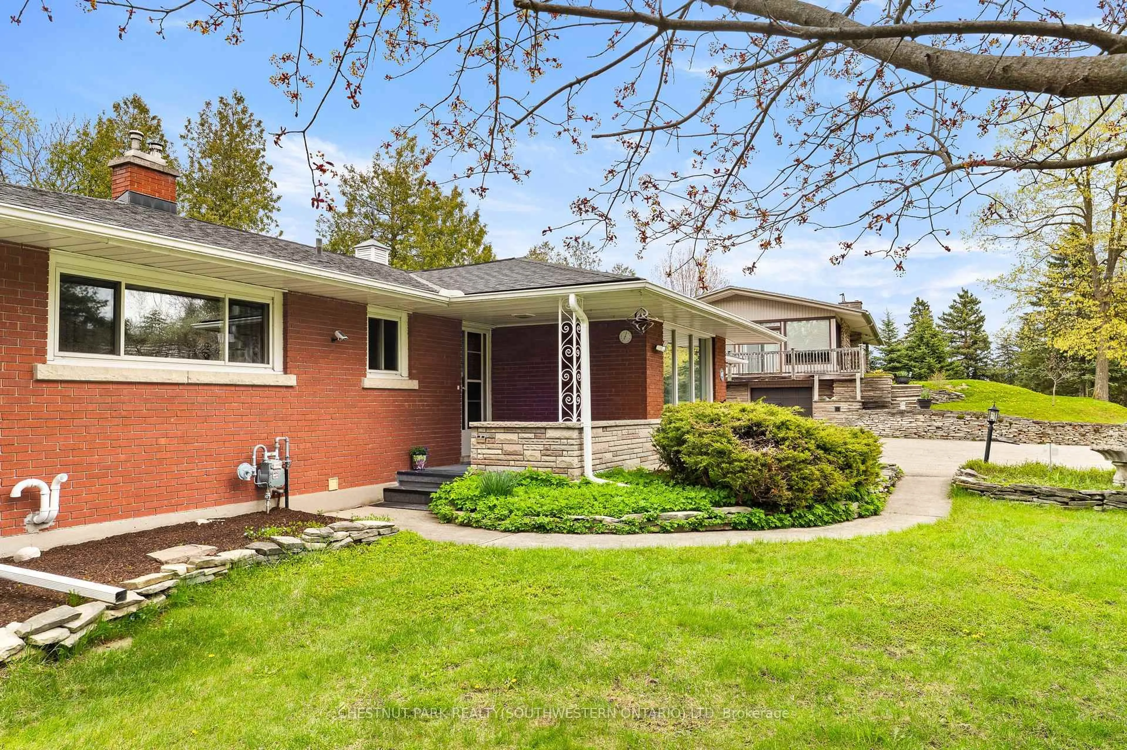 Unknown for 24 Grand Hill Dr, Kitchener Ontario N2P 2E4