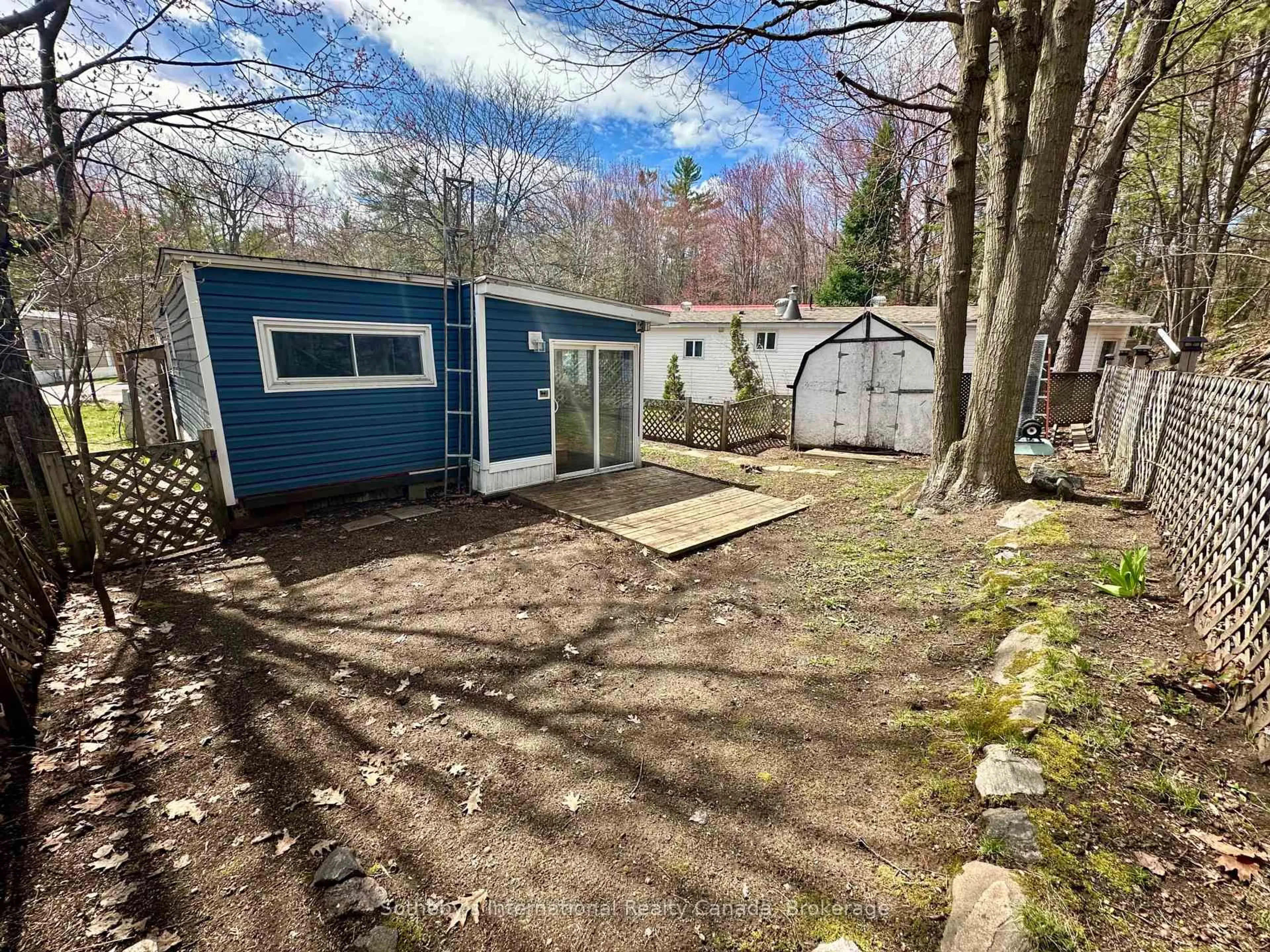 Shed for 1007 Racoon Rd #75, Gravenhurst Ontario P1P 1R1