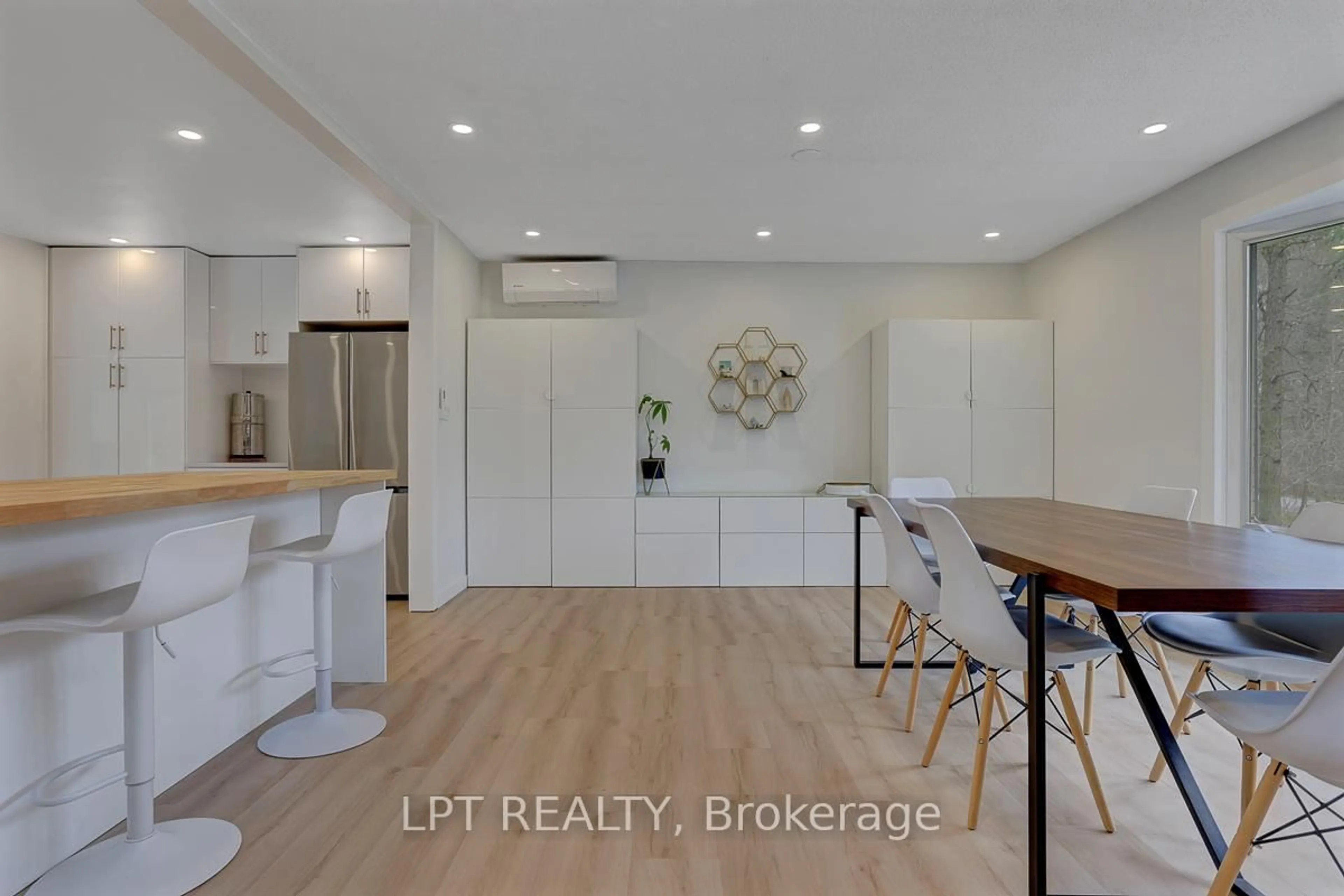 Open concept kitchen, unknown for 4566 4th Concession Rd, Augusta Ontario K0E 1T0