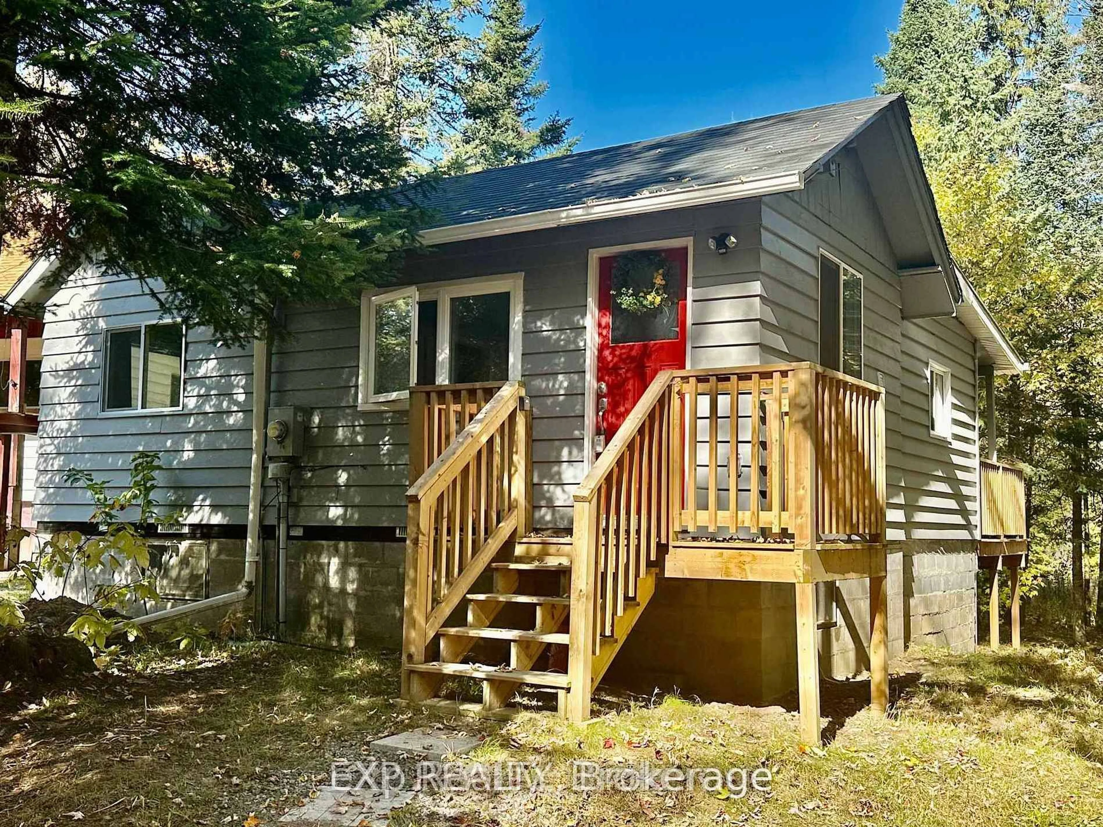 Unknown for 61 Robert Rd, Huntsville Ontario P1H 1L4