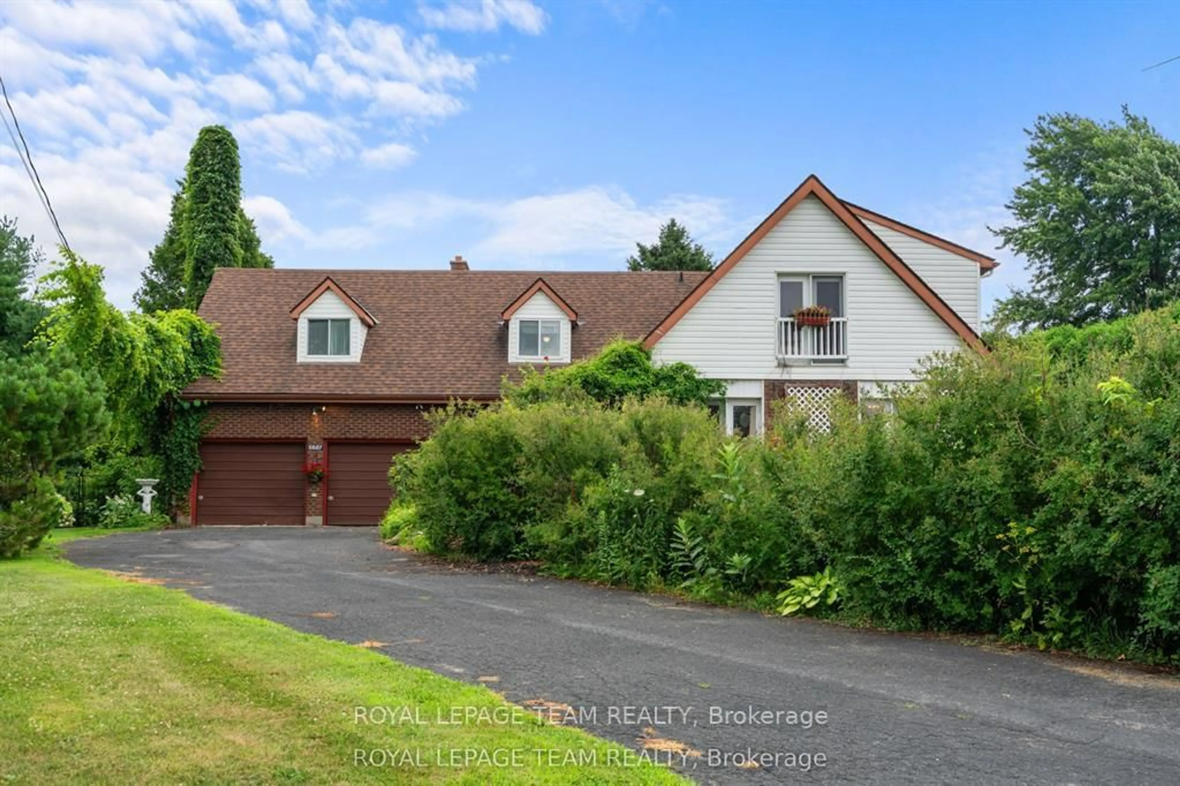 Home with brick exterior material, unknown for 5687 Cherry St, South Dundas Ontario K0C 1X0