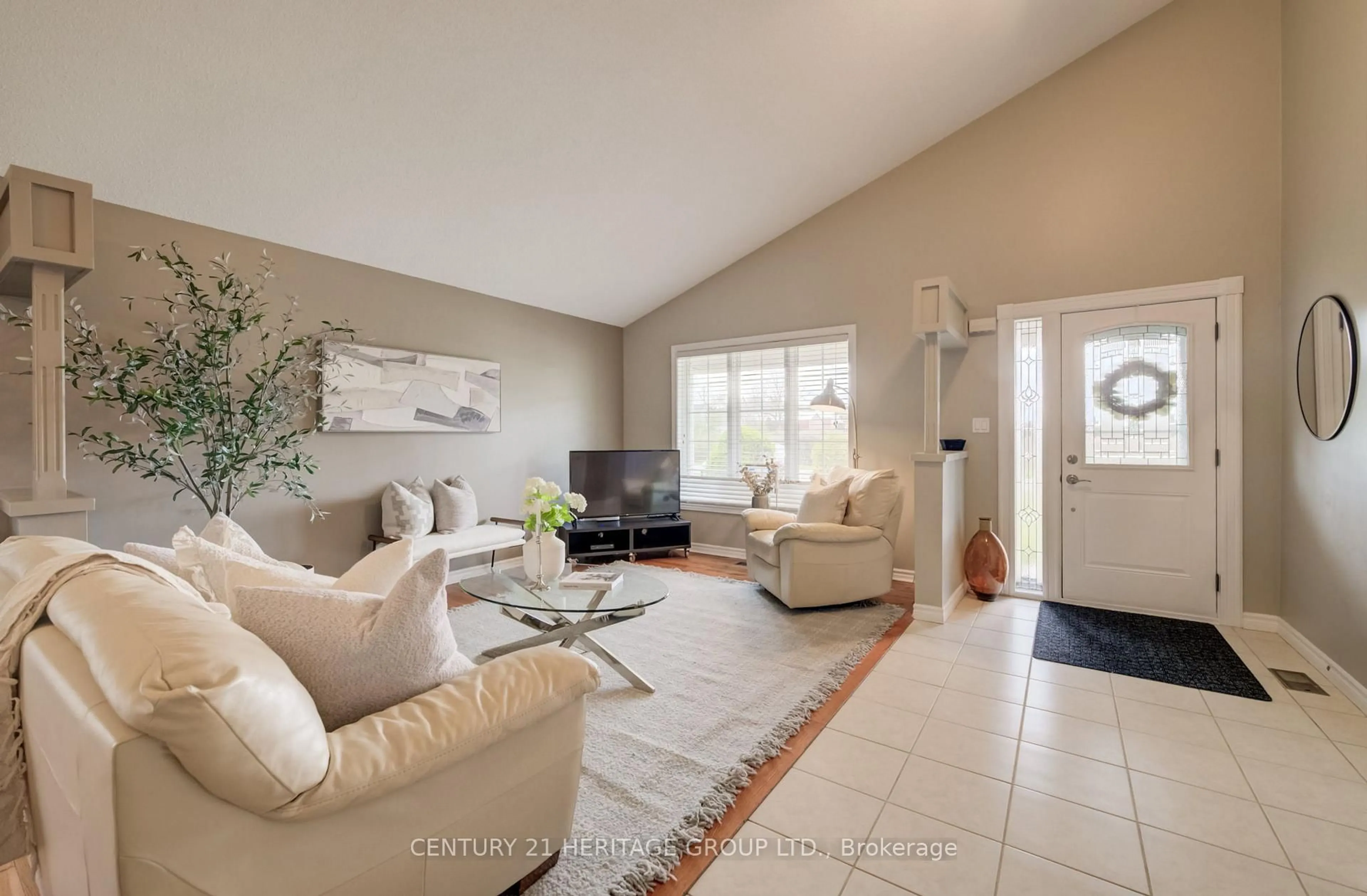 Living room with furniture, unknown for 546 Jerseyville Rd, Hamilton Ontario L9G 3L5