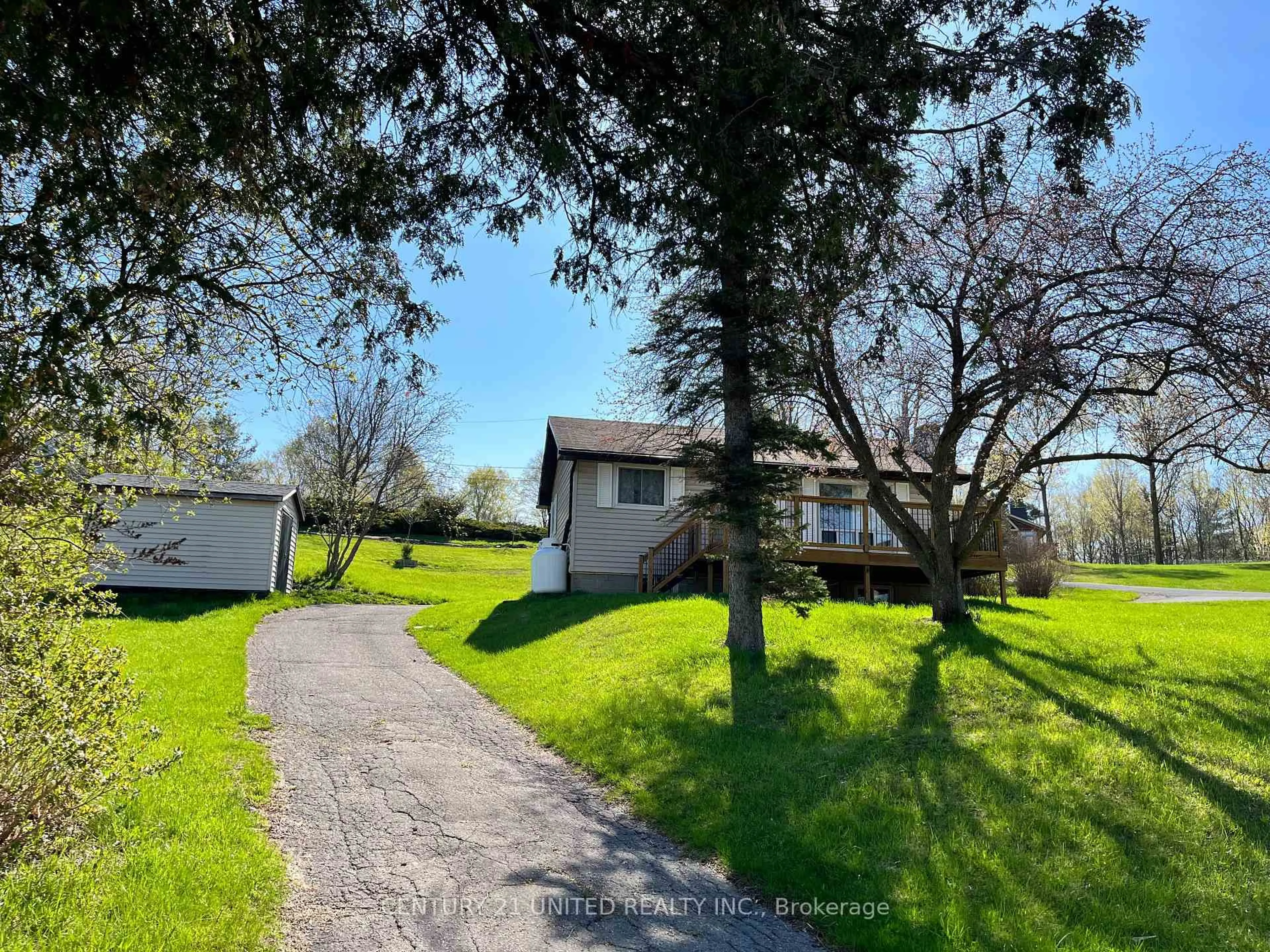 A pic from outside/outdoor area/front of a property/back of a property/a pic from drone, street for 345 Victoria St, Trent Hills Ontario K0L 1L0