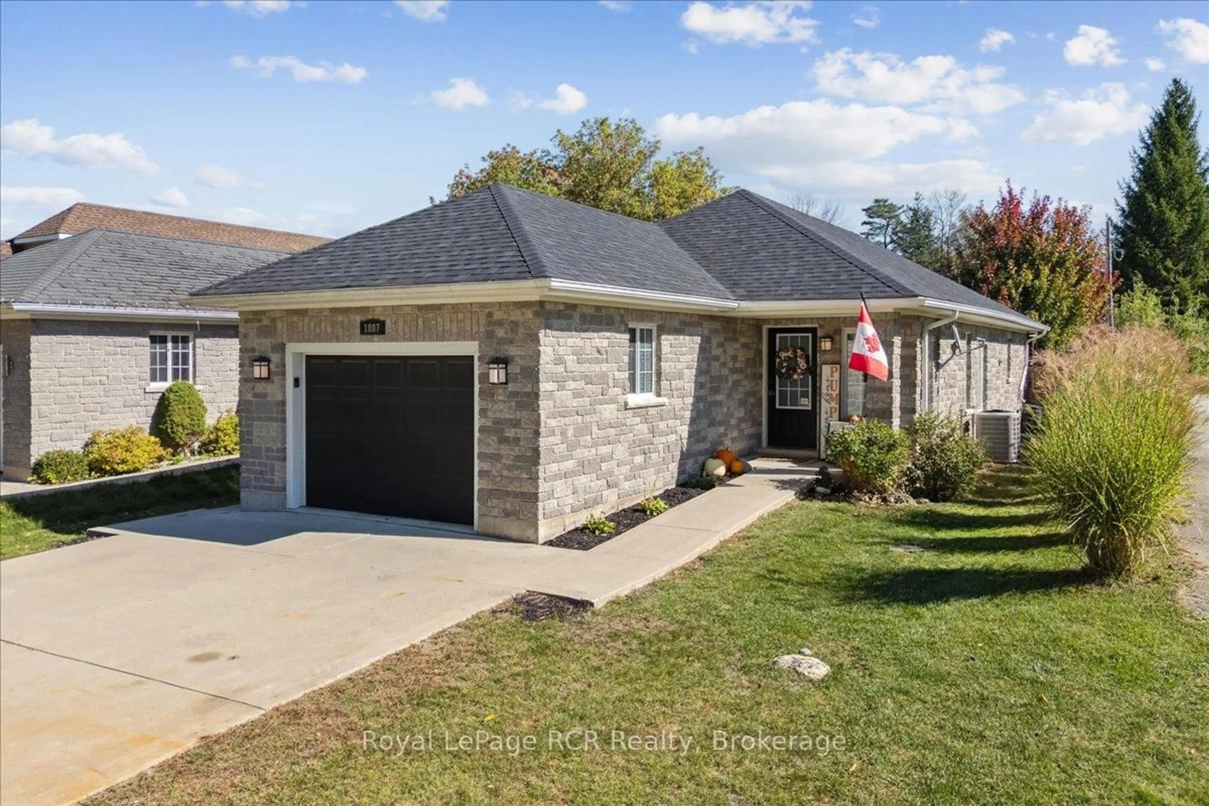 Home with brick exterior material, street for 1807 8th Ave, Owen Sound Ontario N4K 0A7