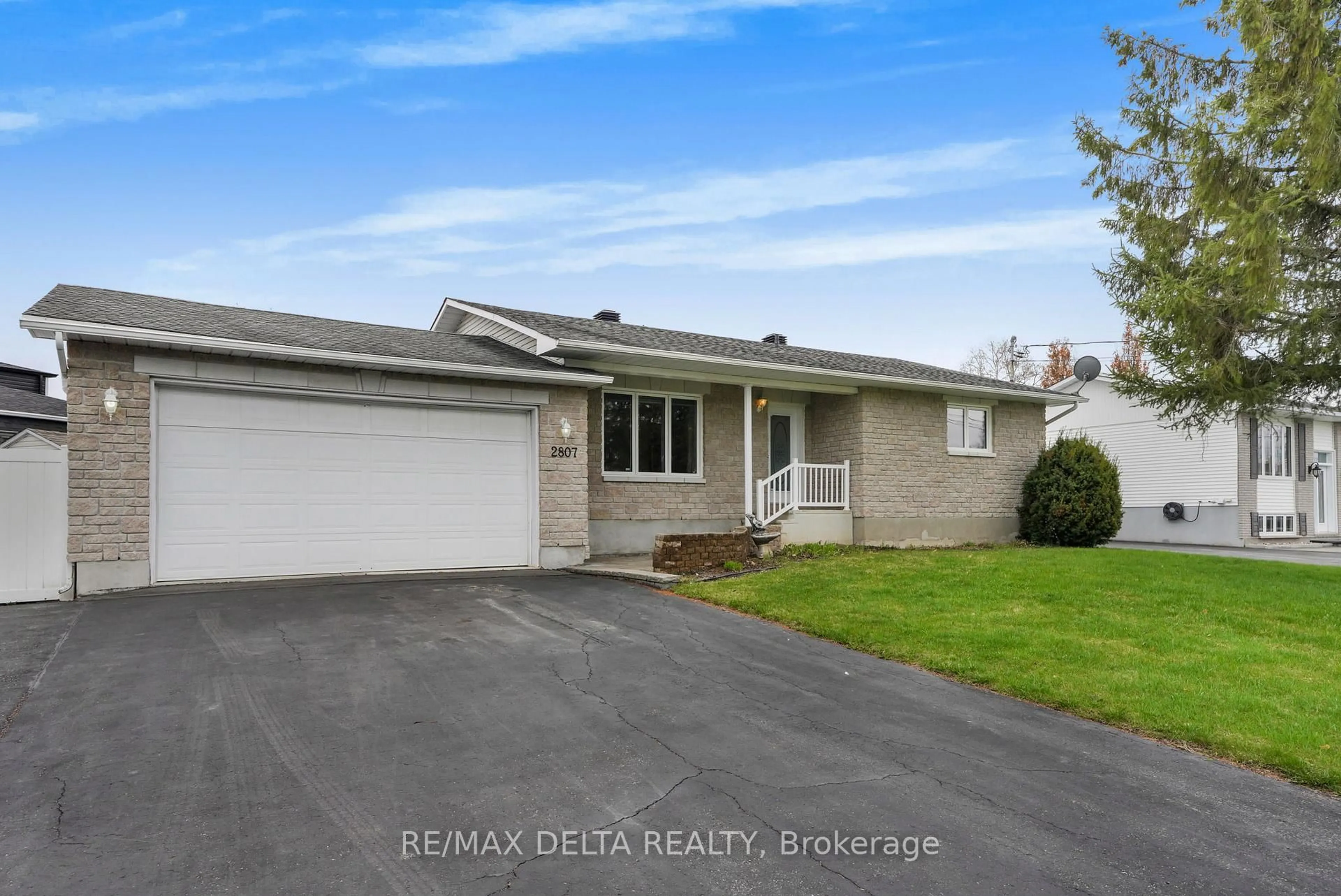 Unknown for 2807 Leonard St, Clarence-Rockland Ontario K4K 1A4