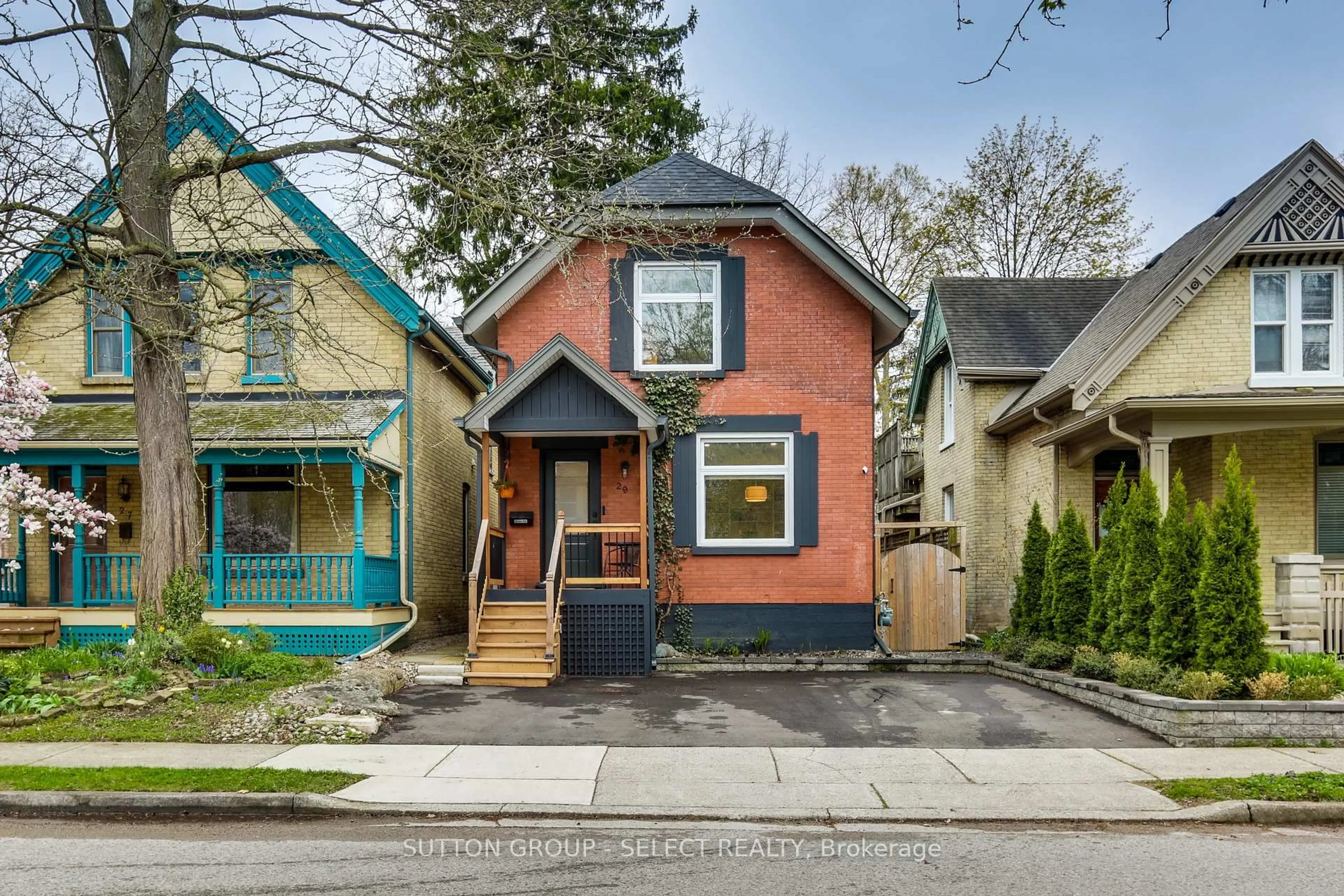 Home with brick exterior material, street for 29 The Ridgeway, London South Ontario N6C 1A2