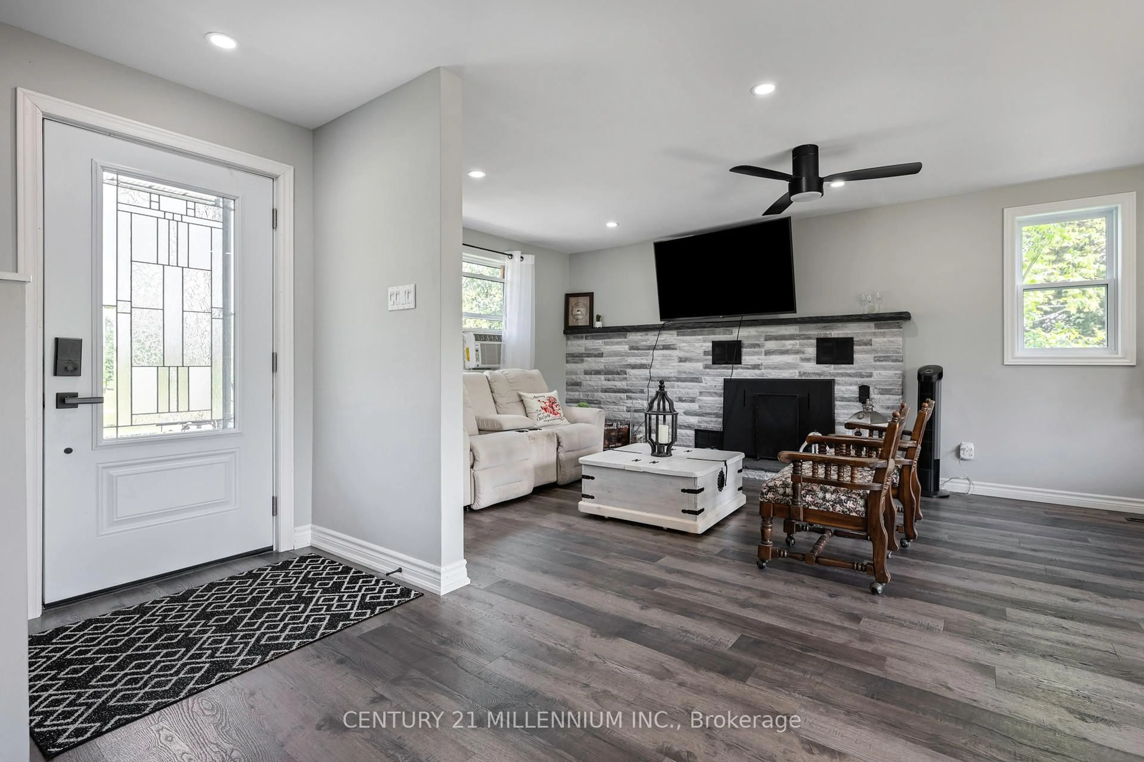 Living room with furniture, unknown for 517454 County Road 124 Rd, Melancthon Ontario L9V 1V7