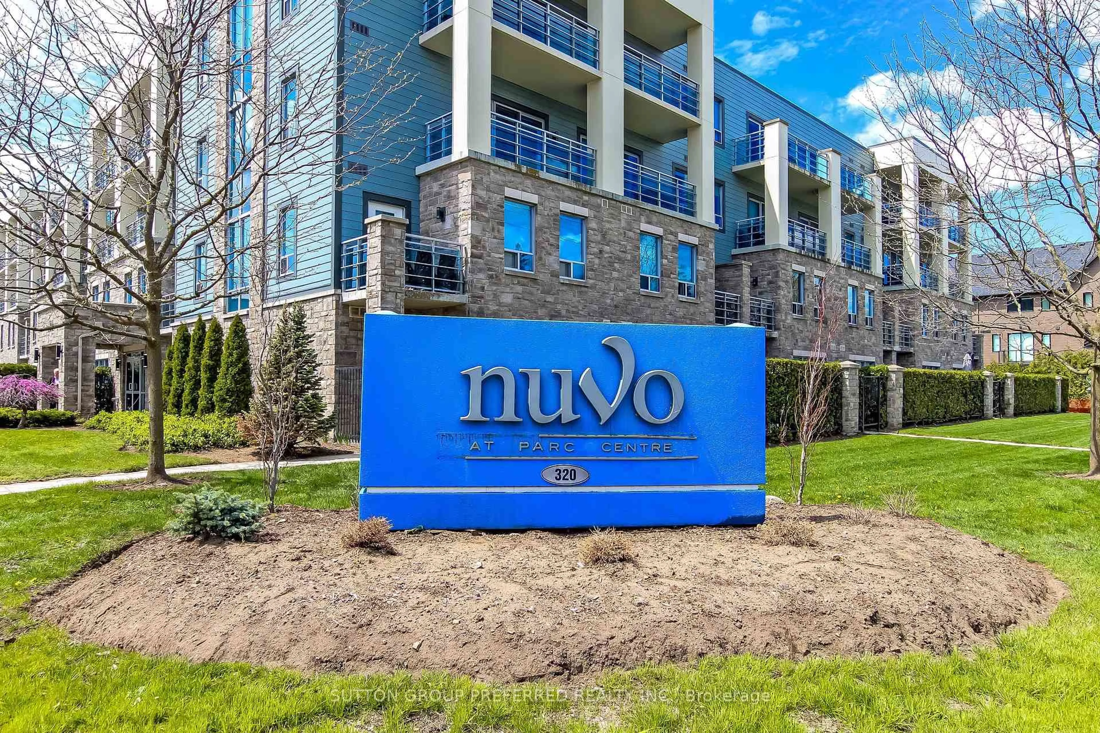 Patio, building for 320 Sugarcreek Tr #211, London North Ontario N6H 2M6