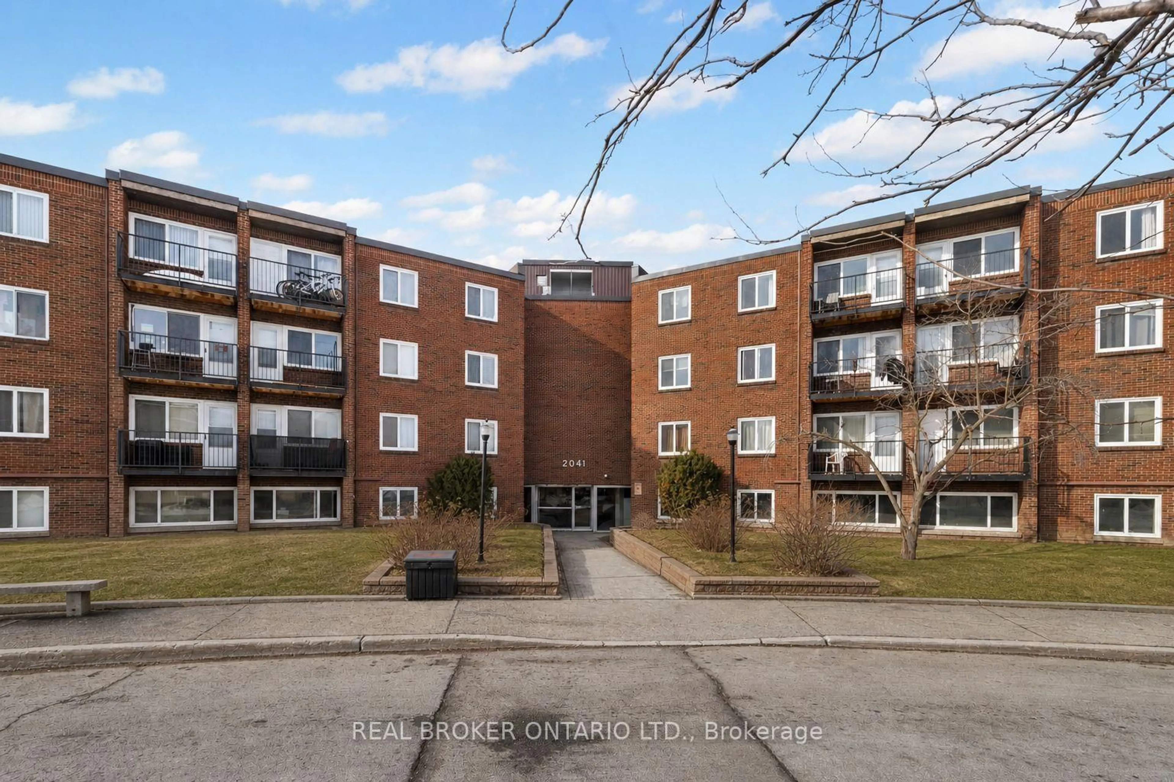 Unknown for 2041 Arrowsmith Dr #103C, Ottawa Ontario K1J 7V7