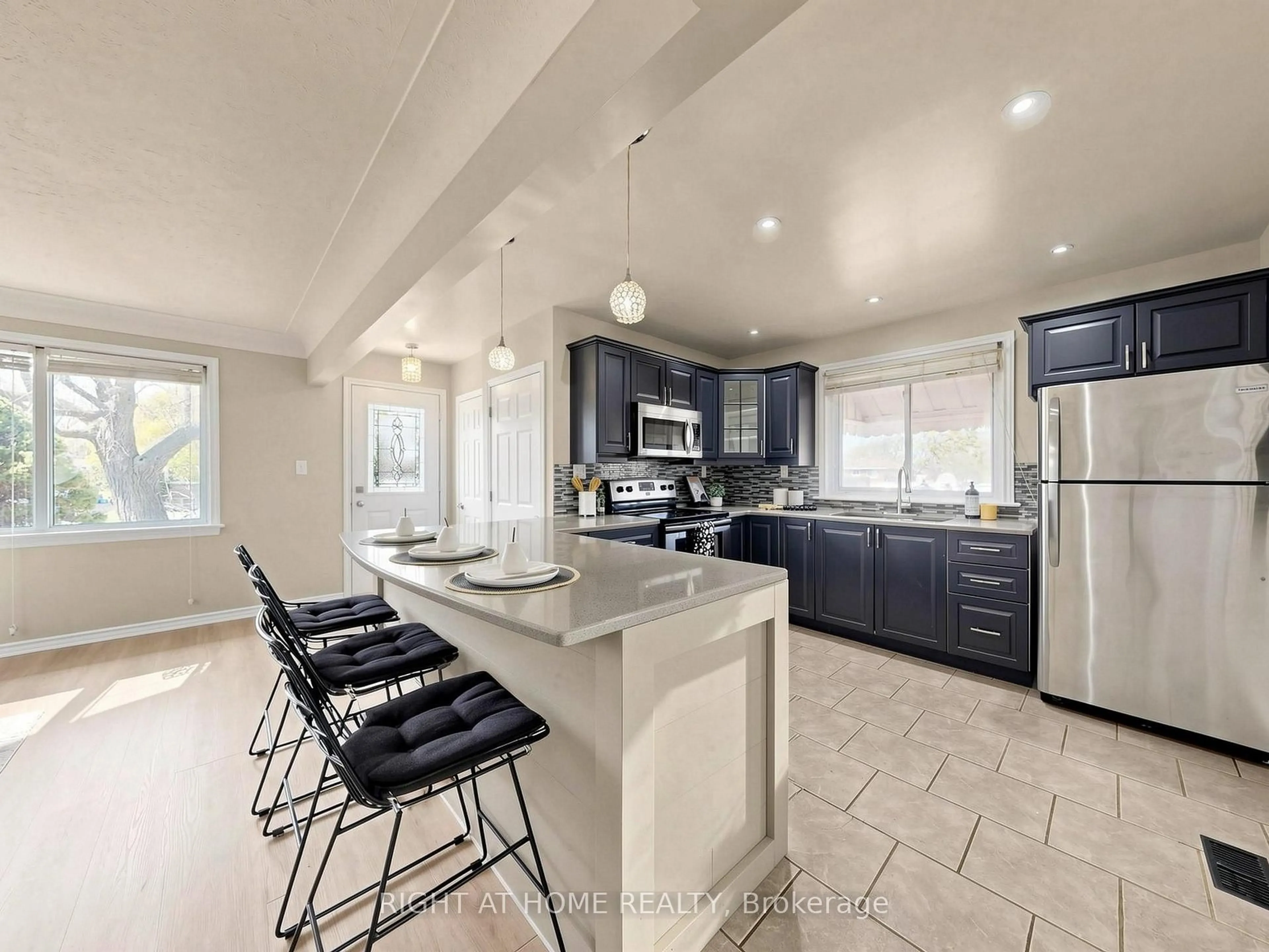 Open concept kitchen, ceramic/tile floor for 1 Welbourn Dr, Hamilton Ontario L9A 3N1