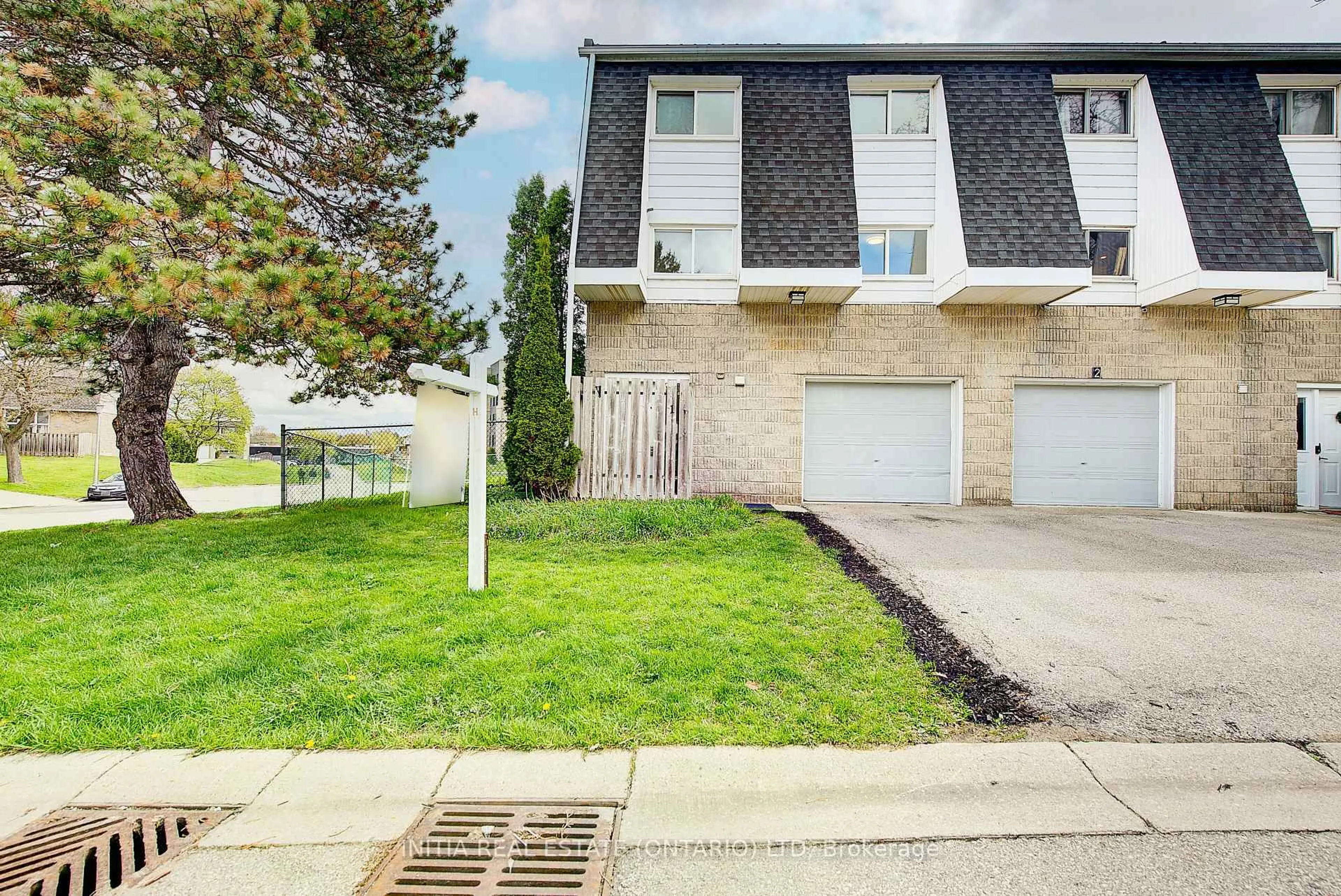 Unknown for 40 Fairfax Crt #1, London North Ontario N6G 3Y3