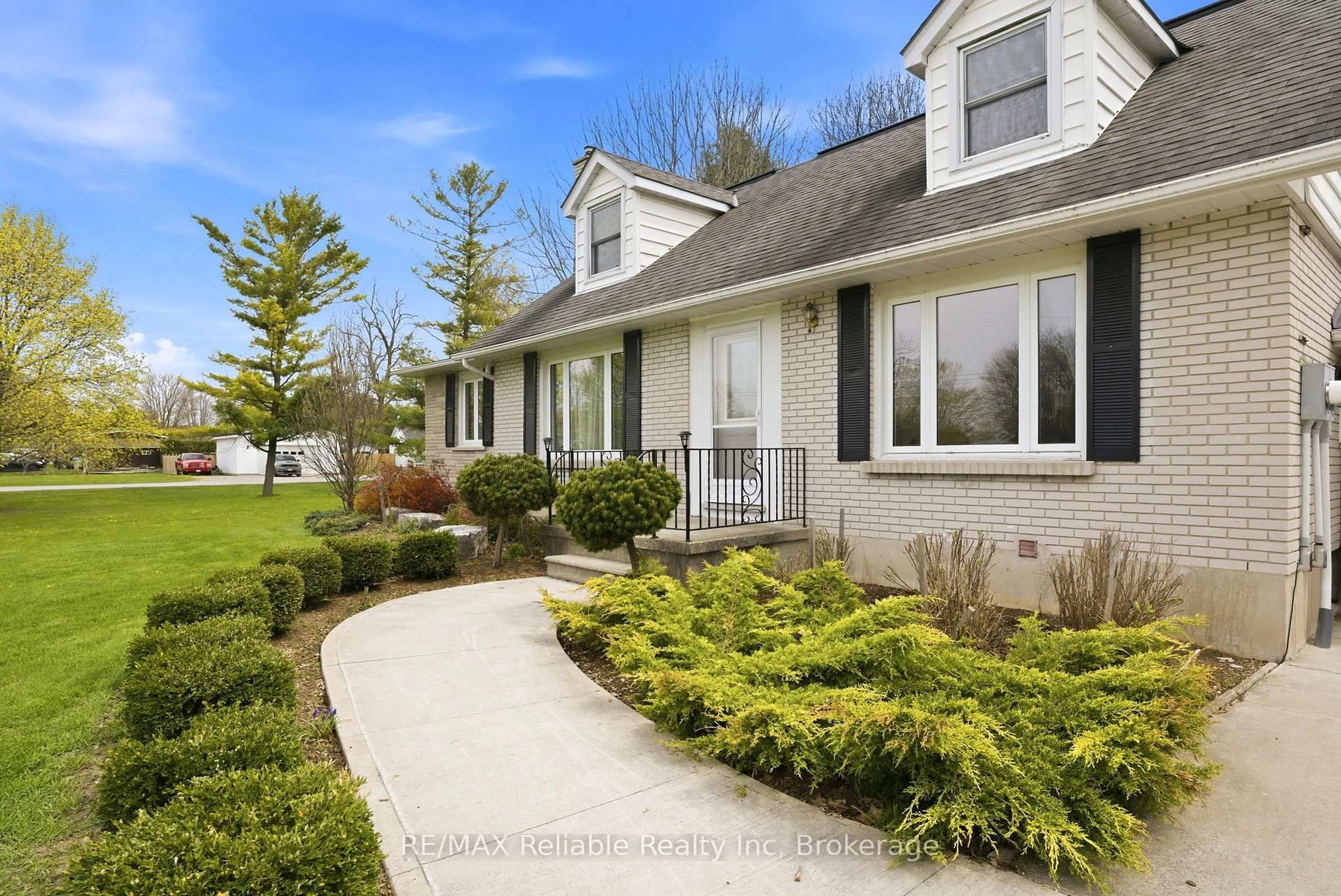 Home with vinyl exterior material, street for 63 Water St, Huron East Ontario N0K 1W0