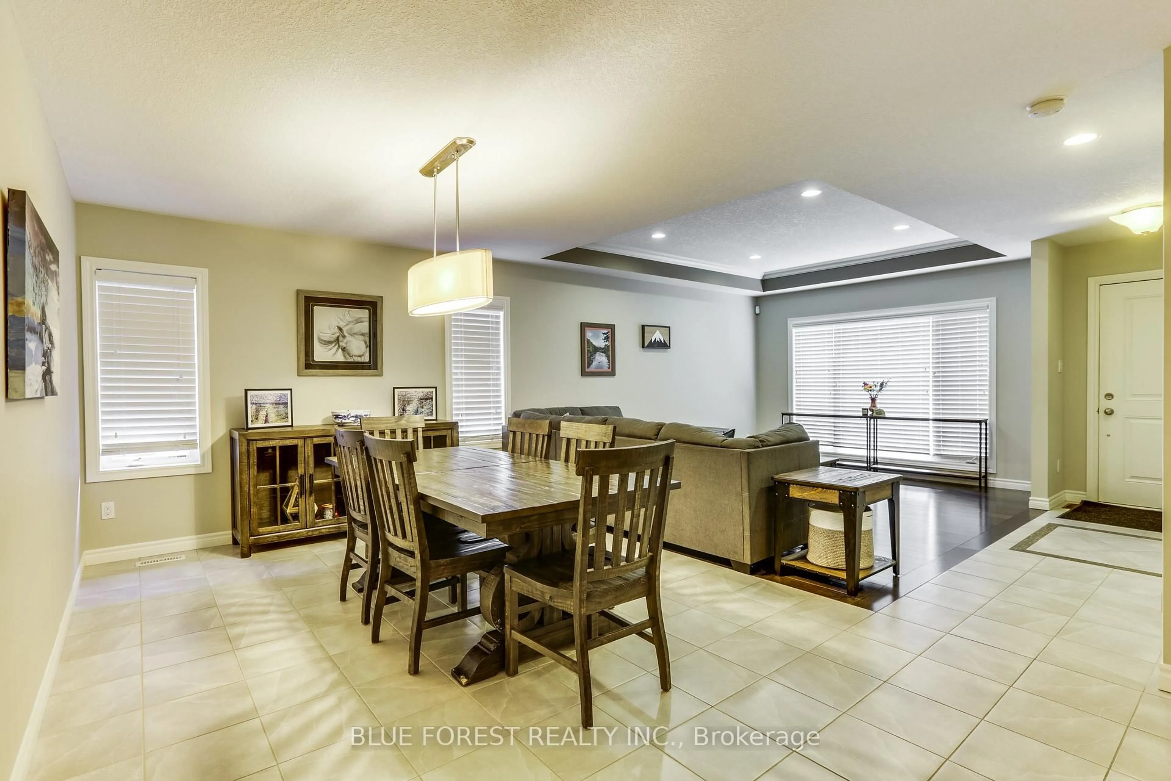 Dining room, ceramic/tile floor for 55 Chatfield St, Ingersoll Ontario N5C 0B4