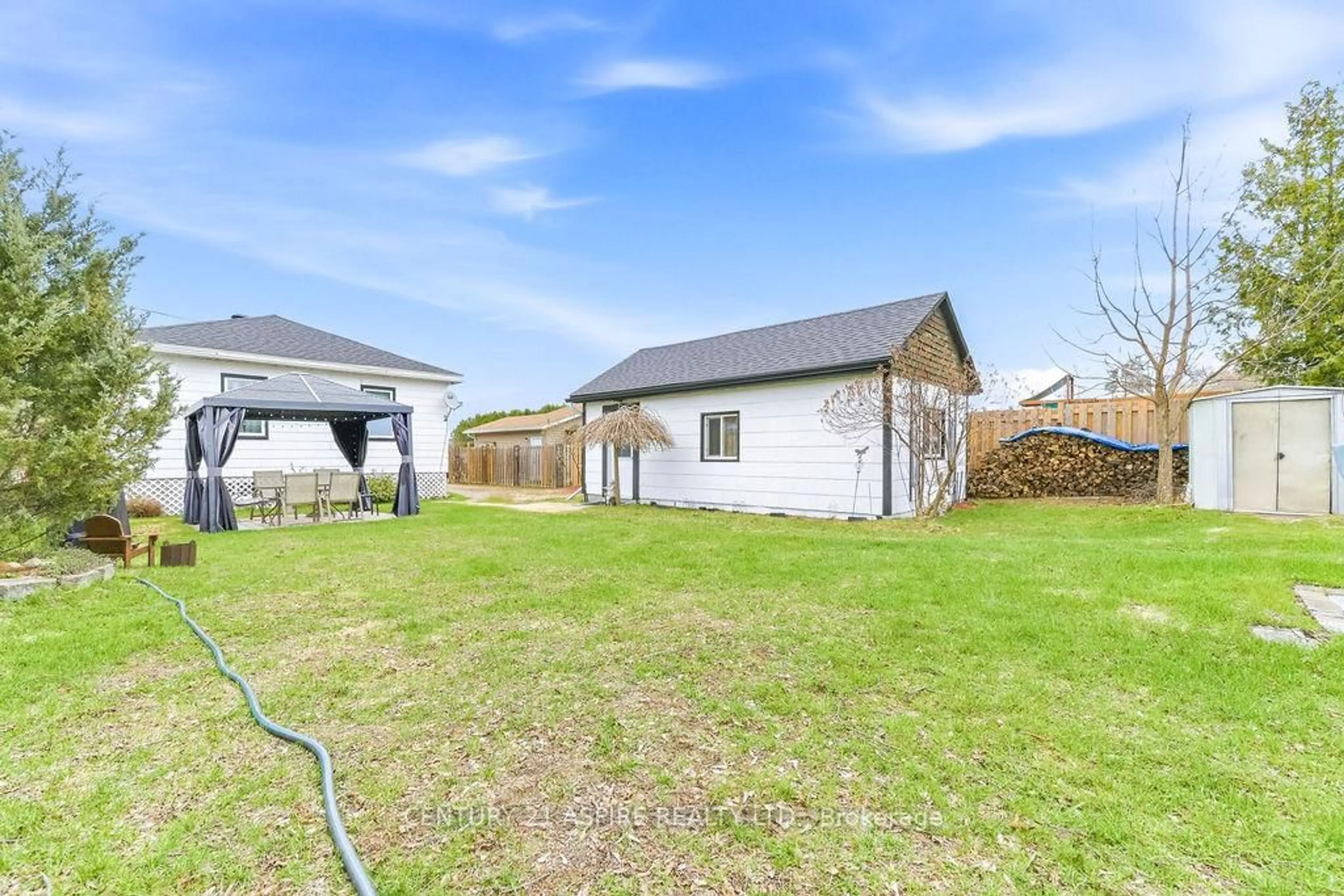 A pic from outside/outdoor area/front of a property/back of a property/a pic from drone, street for 14 Wilbert St, Petawawa Ontario K8H 2C6