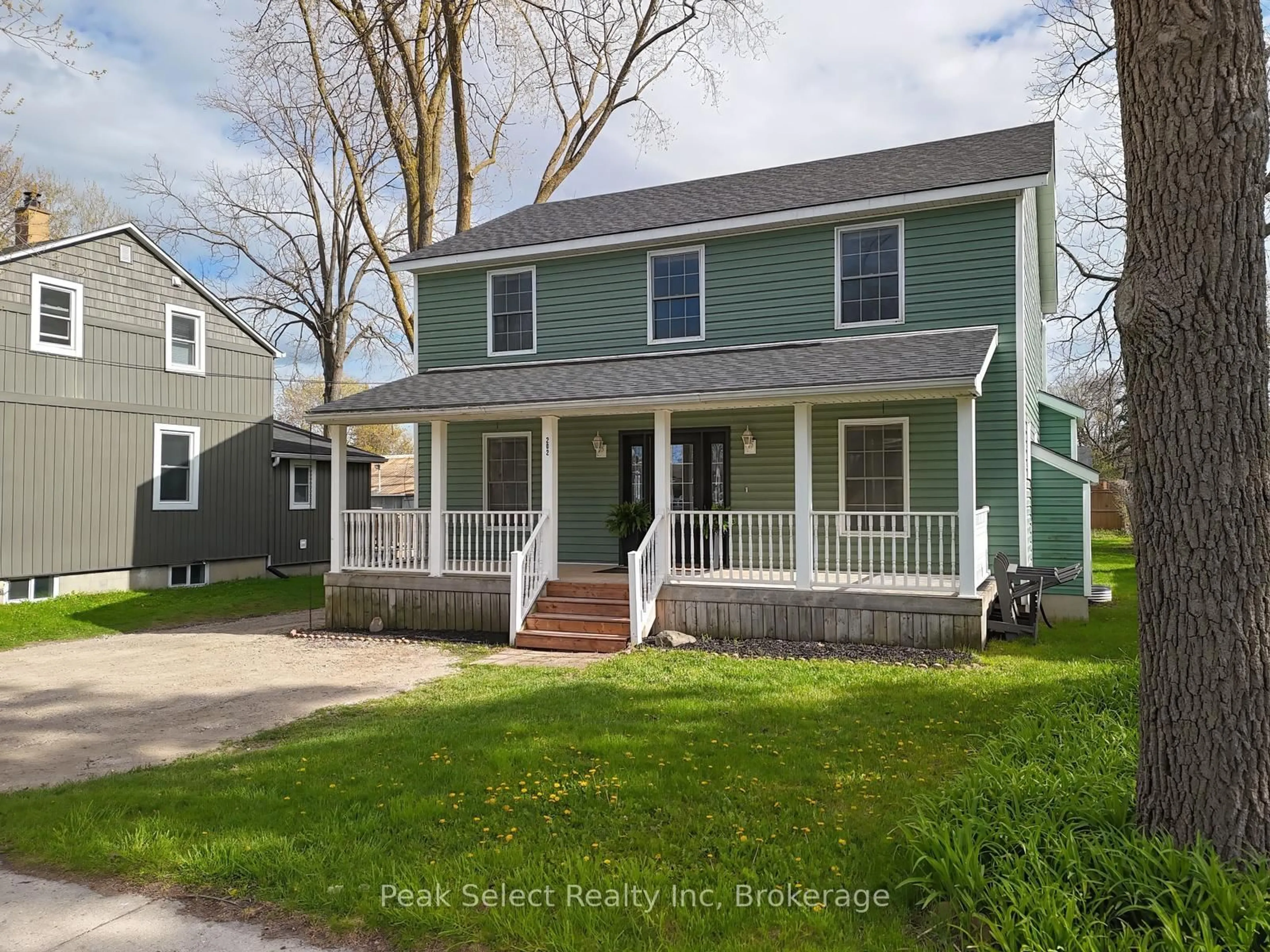 Home with vinyl exterior material, street for 202 Queen St, St. Marys Ontario N4X 1B7