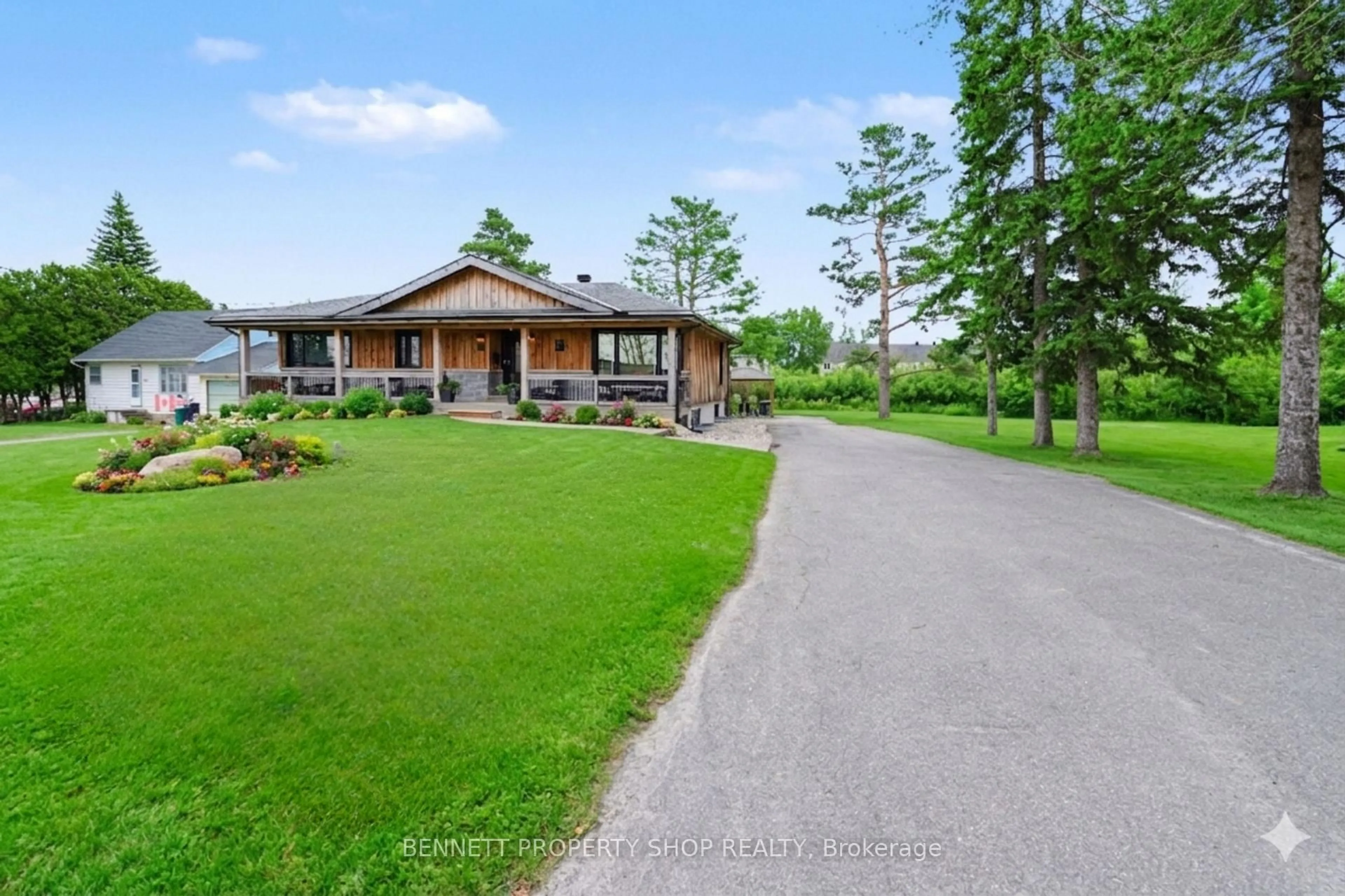 A pic from outside/outdoor area/front of a property/back of a property/a pic from drone, unknown for 1202 Carp Rd, Ottawa Ontario K2S 1B9