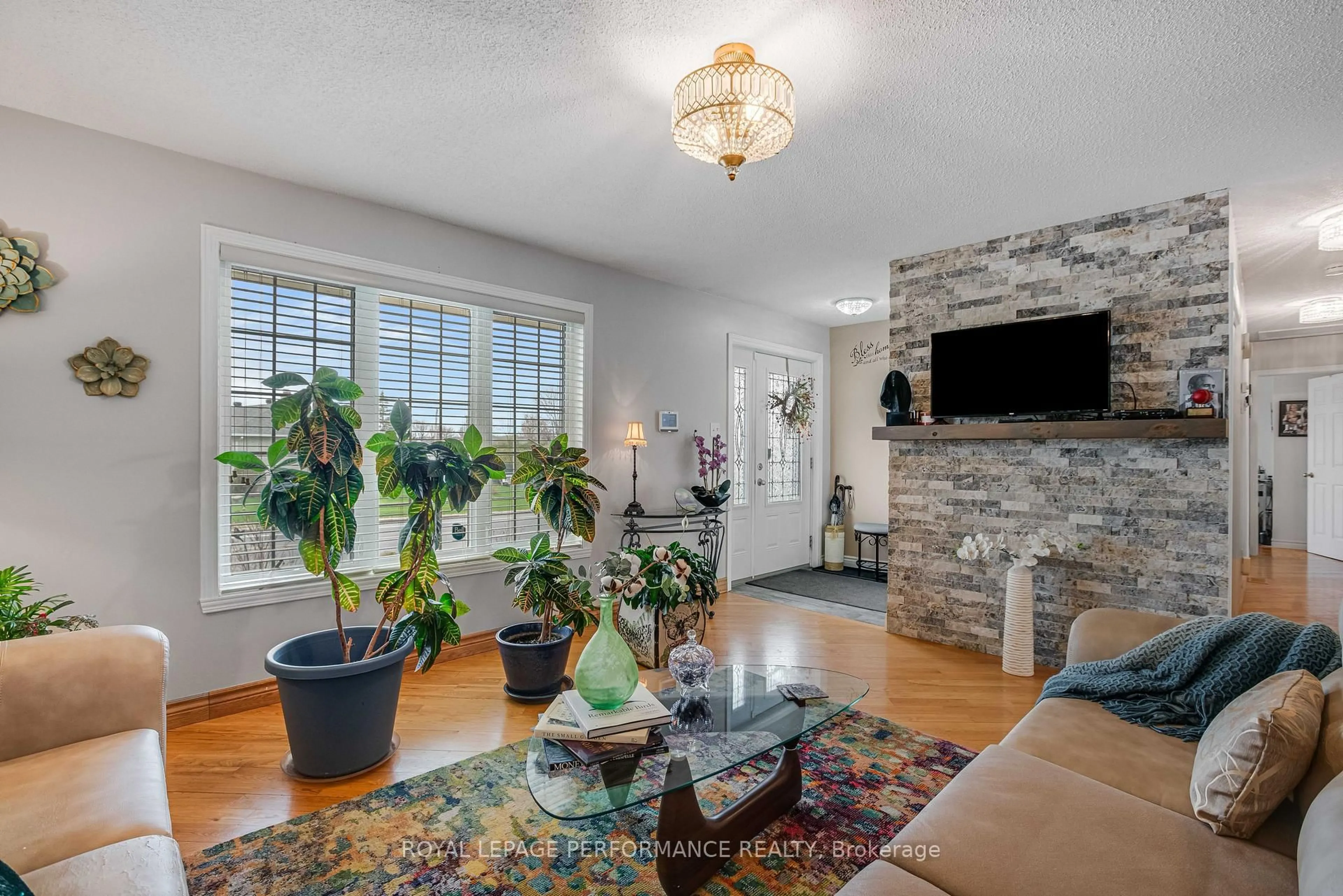 Living room with furniture, ceramic/tile floor for 767 Edmond St, Hawkesbury Ontario K6A 2Y6