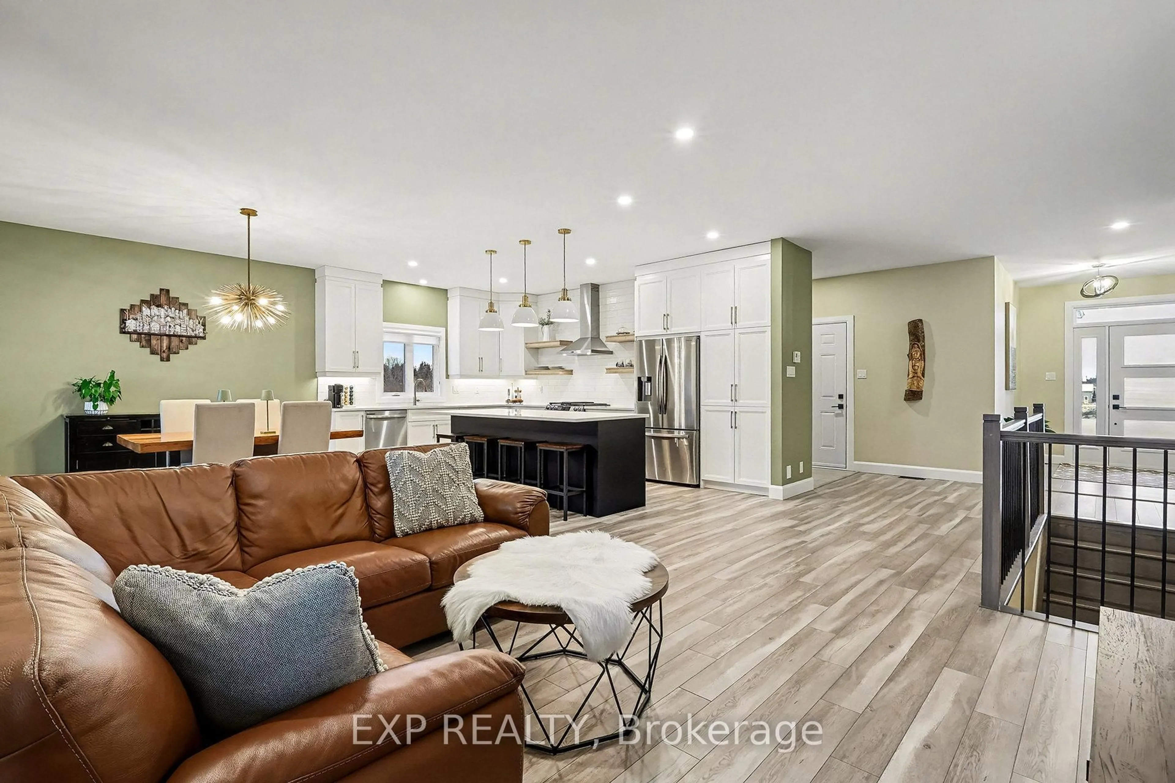 Open concept kitchen, unknown for 200 Nellie St, Clarence-Rockland Ontario K0A 2A0