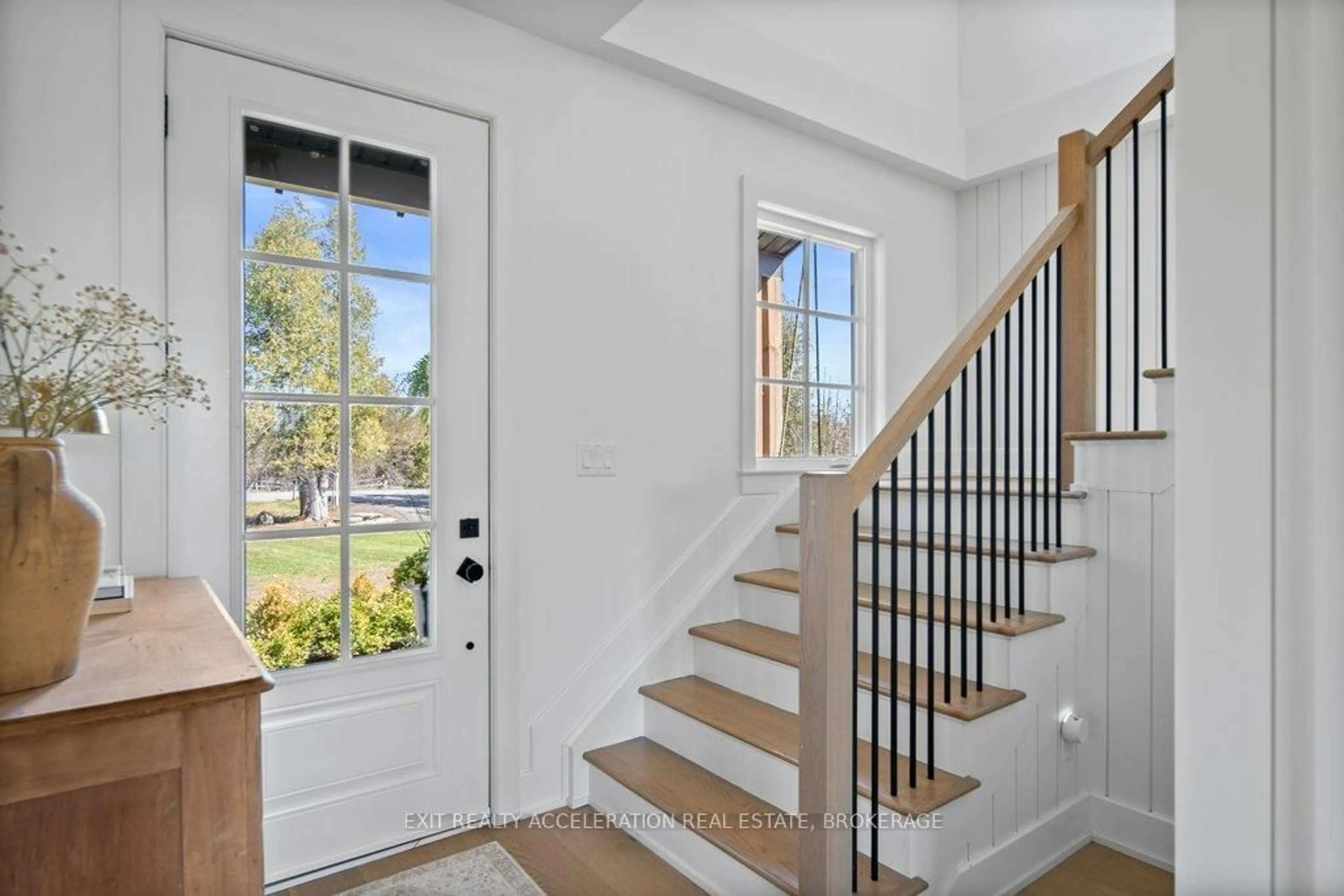 Indoor entryway for 4452 Blessington Rd, Shannonville Ontario K0K 2N0