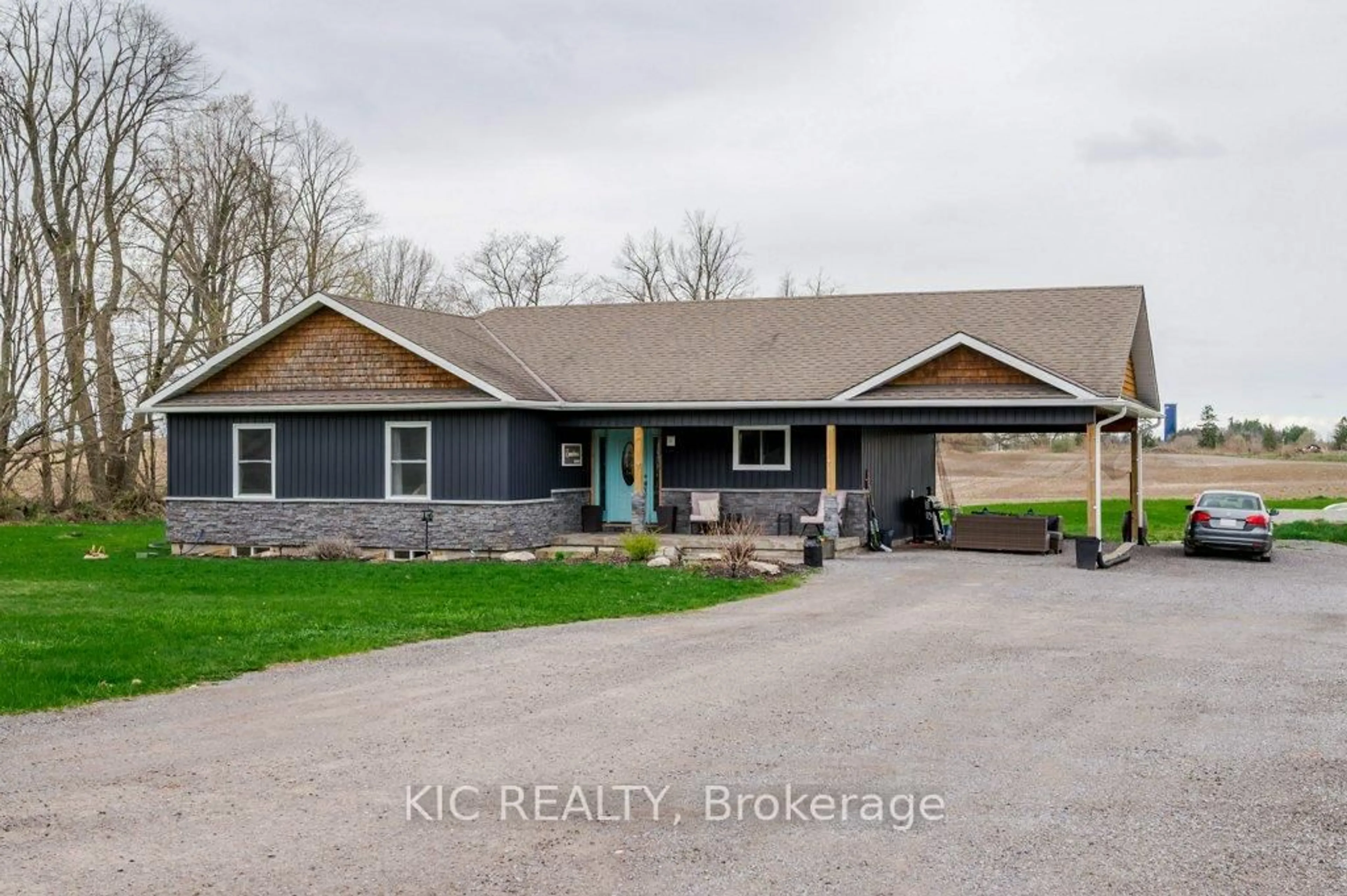 Home with vinyl exterior material, unknown for 2366 Asphodel 10th Line, Asphodel-Norwood Ontario K0L 2V0