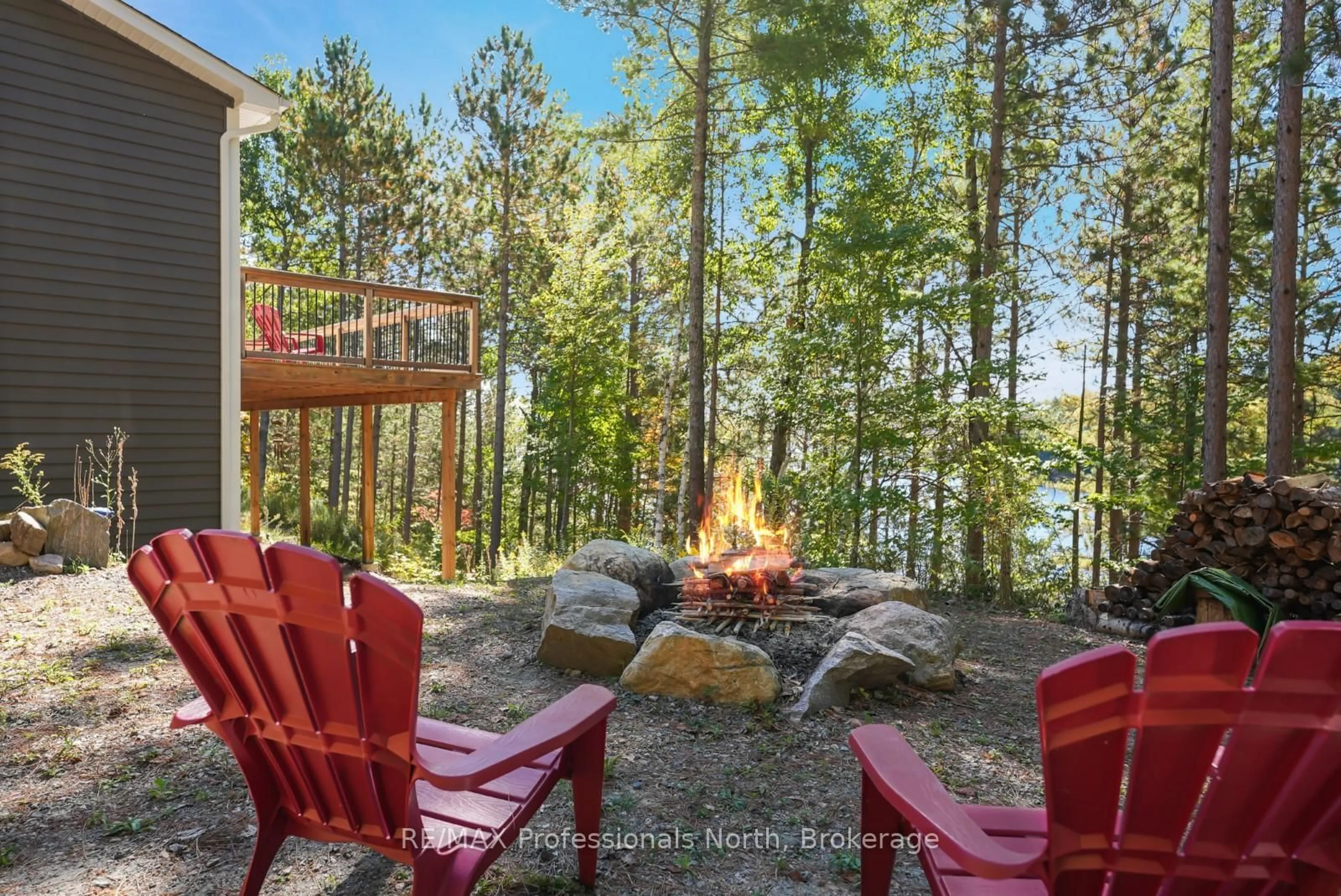 Patio, water/lake/river/ocean view for 1083 Kendra Crt, Dysart et al Ontario K0M 1S0
