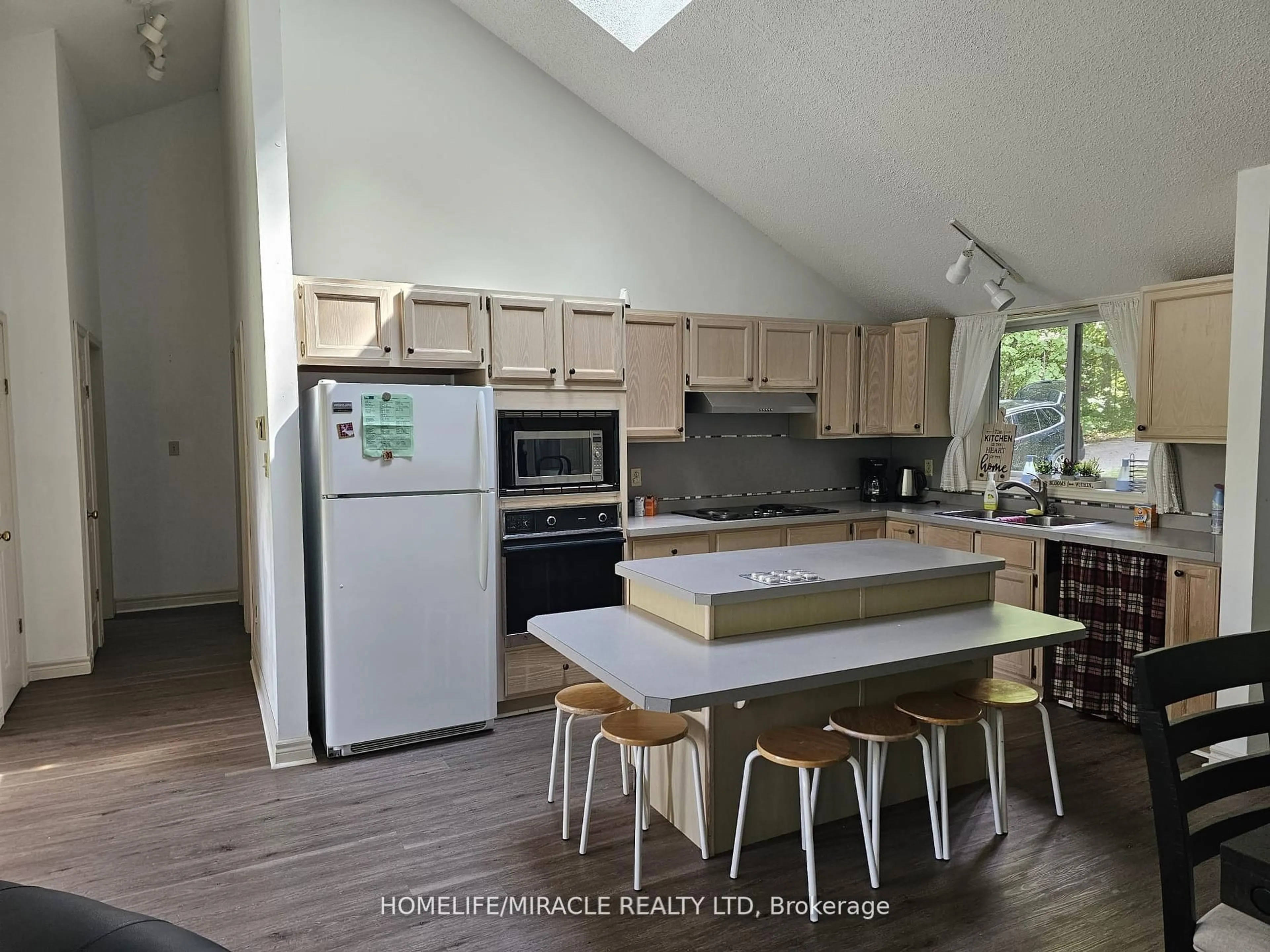 Open concept kitchen, unknown for 1274 Twist Lane, Highlands East Ontario K0M 1X0