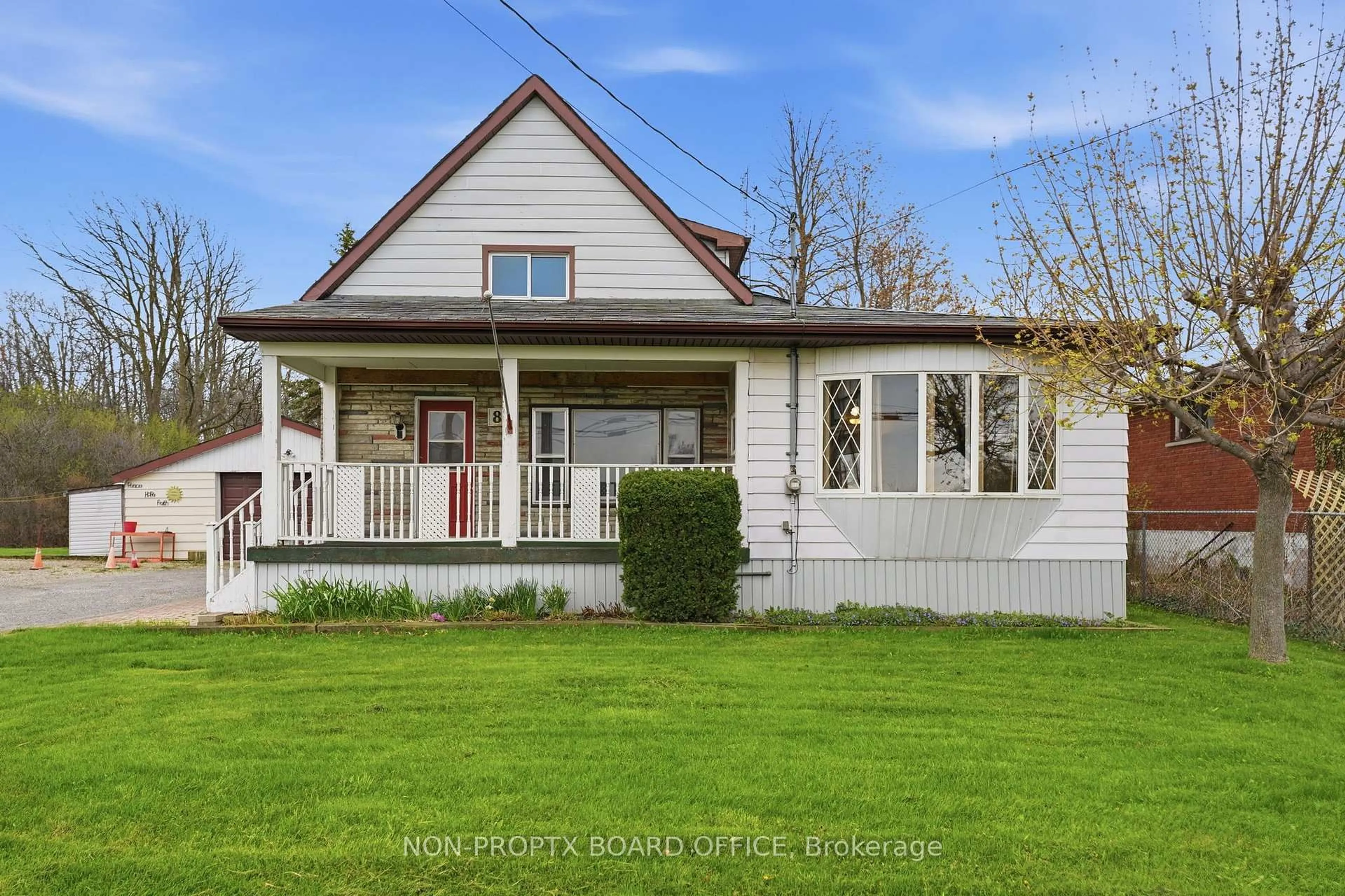 Home with vinyl exterior material, street for 84 Green Mountain Rd, Hamilton Ontario L8J 2W4