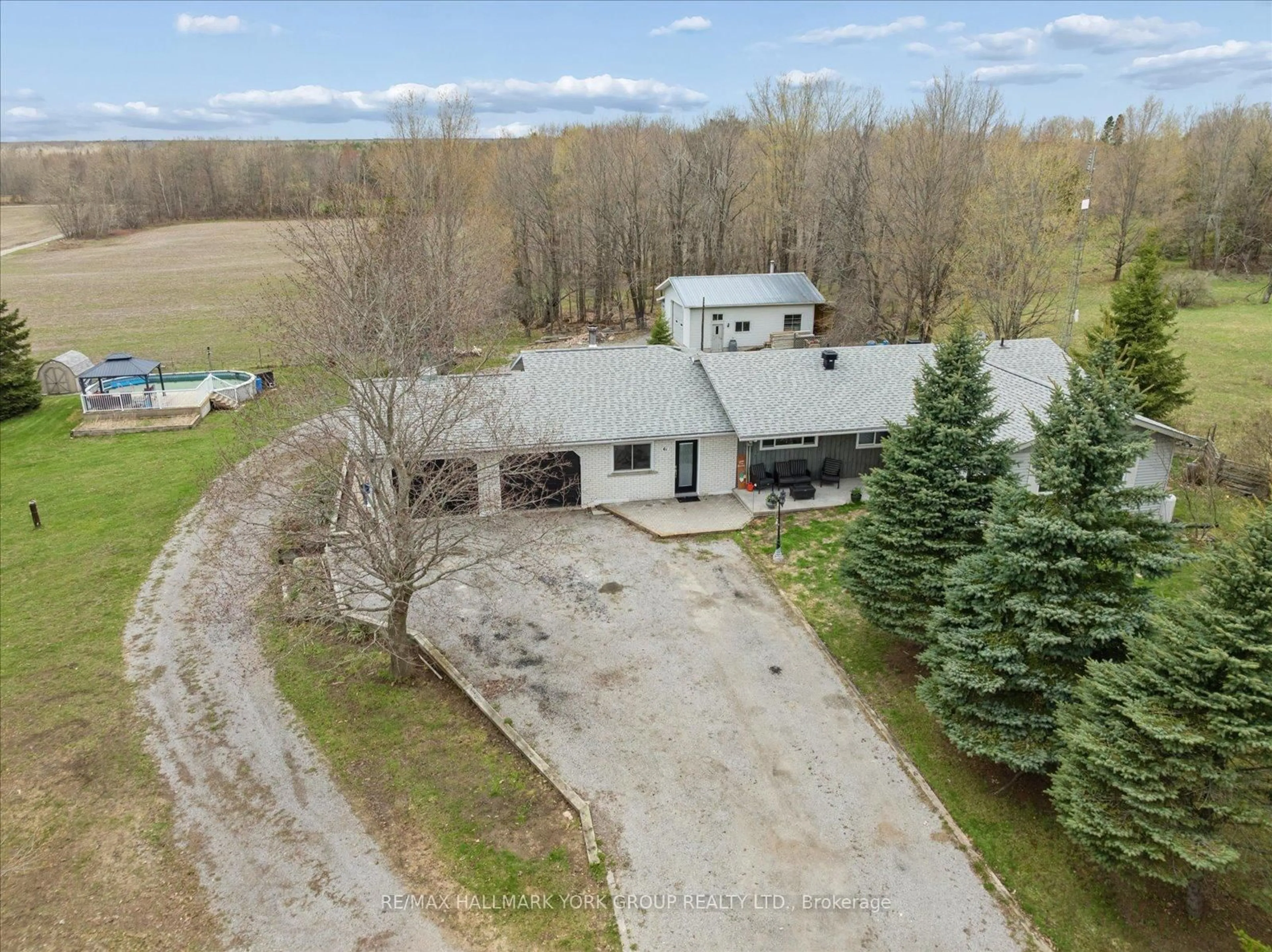 A pic from outside/outdoor area/front of a property/back of a property/a pic from drone, unknown for 61 Concession Rd 3, Kawartha Lakes Ontario K0M 1N0