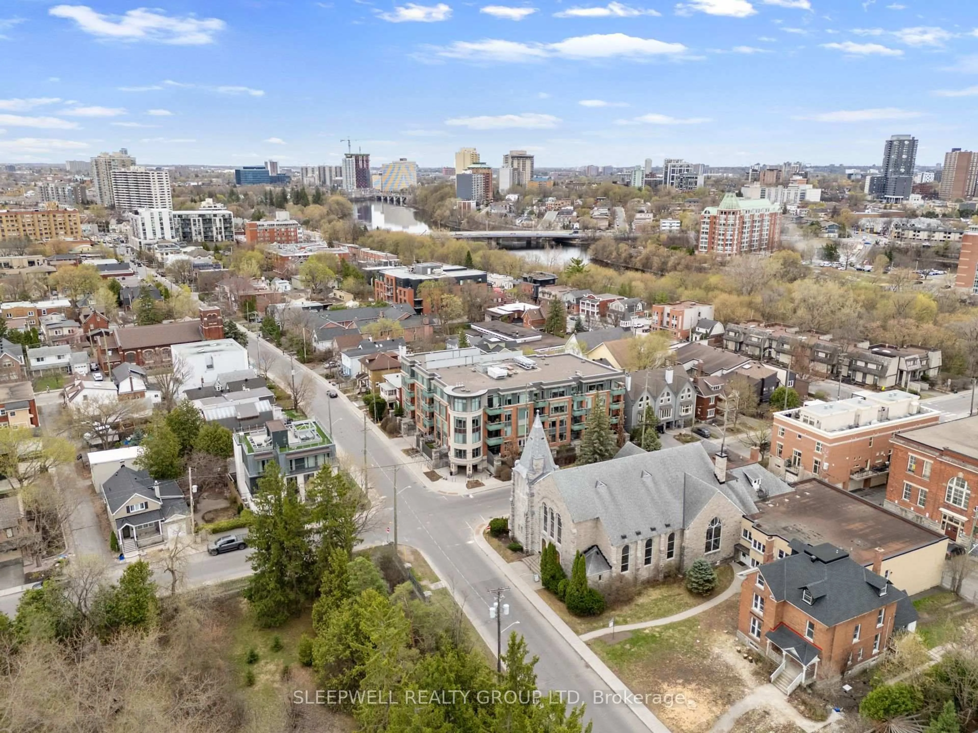 A pic from outside/outdoor area/front of a property/back of a property/a pic from drone, city buildings view from balcony for 295 Mackay St #PH03, Ottawa Ontario K1M 2B7