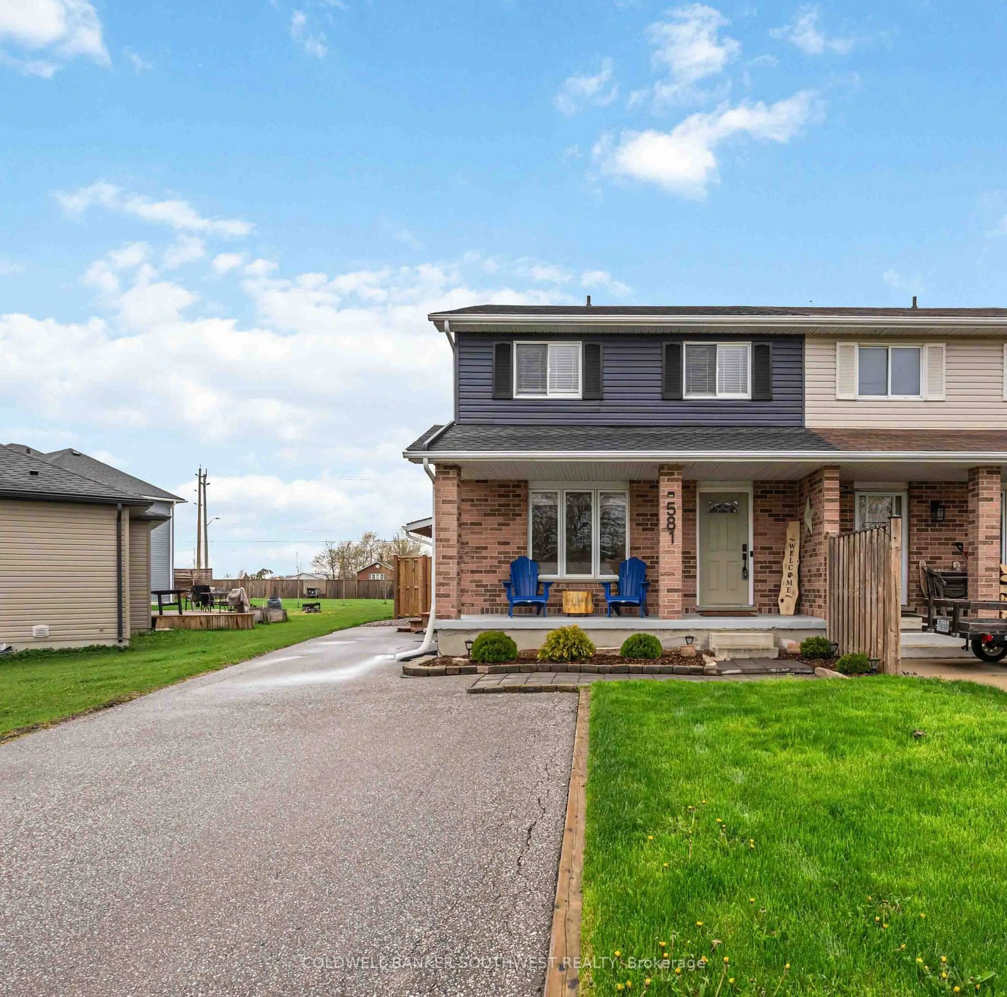 Home with brick exterior material, street for 581 Scenic Dr, Warwick Ontario N0M 2S0