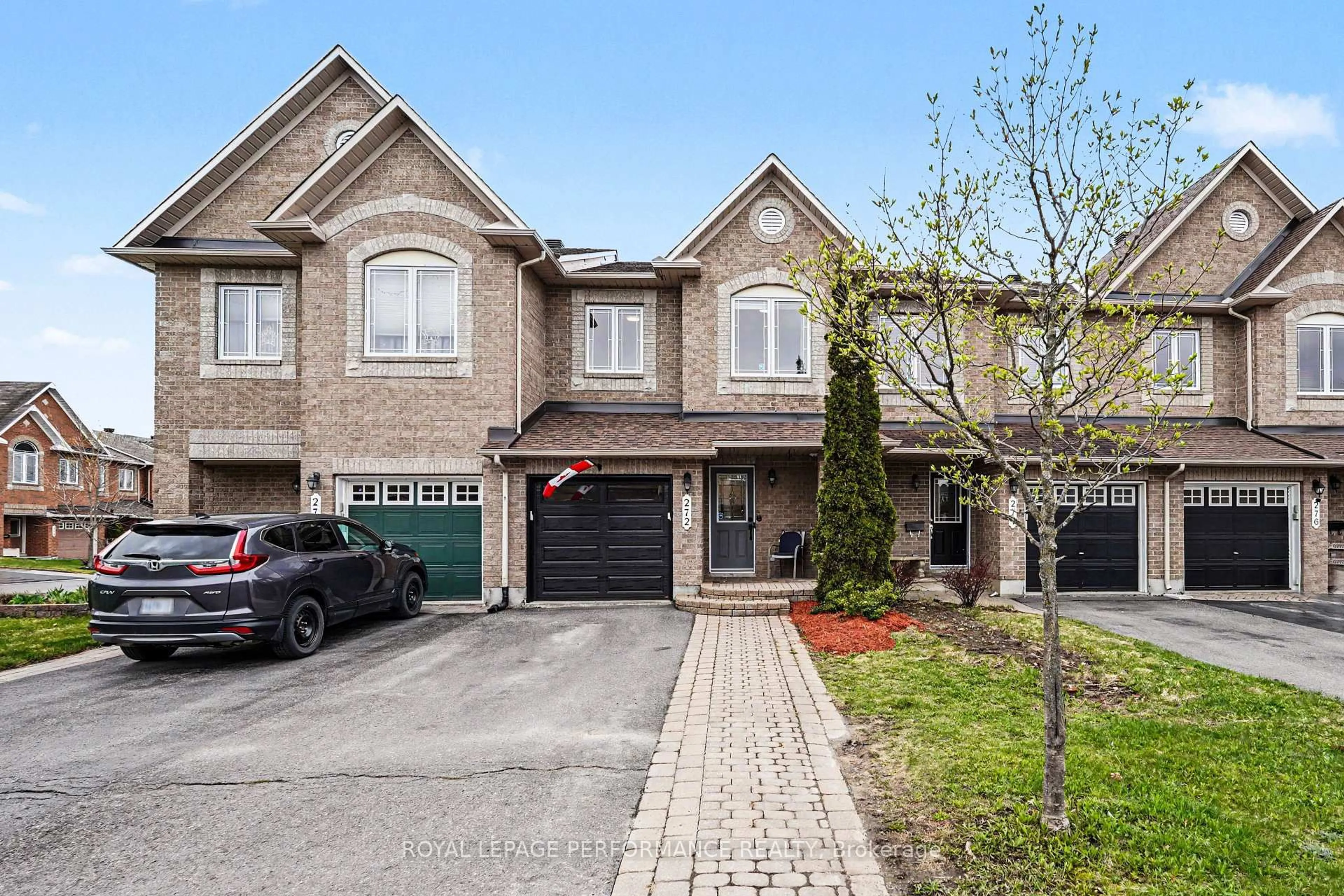 Unknown for 272 Branthaven St, Ottawa Ontario K4A 0H8