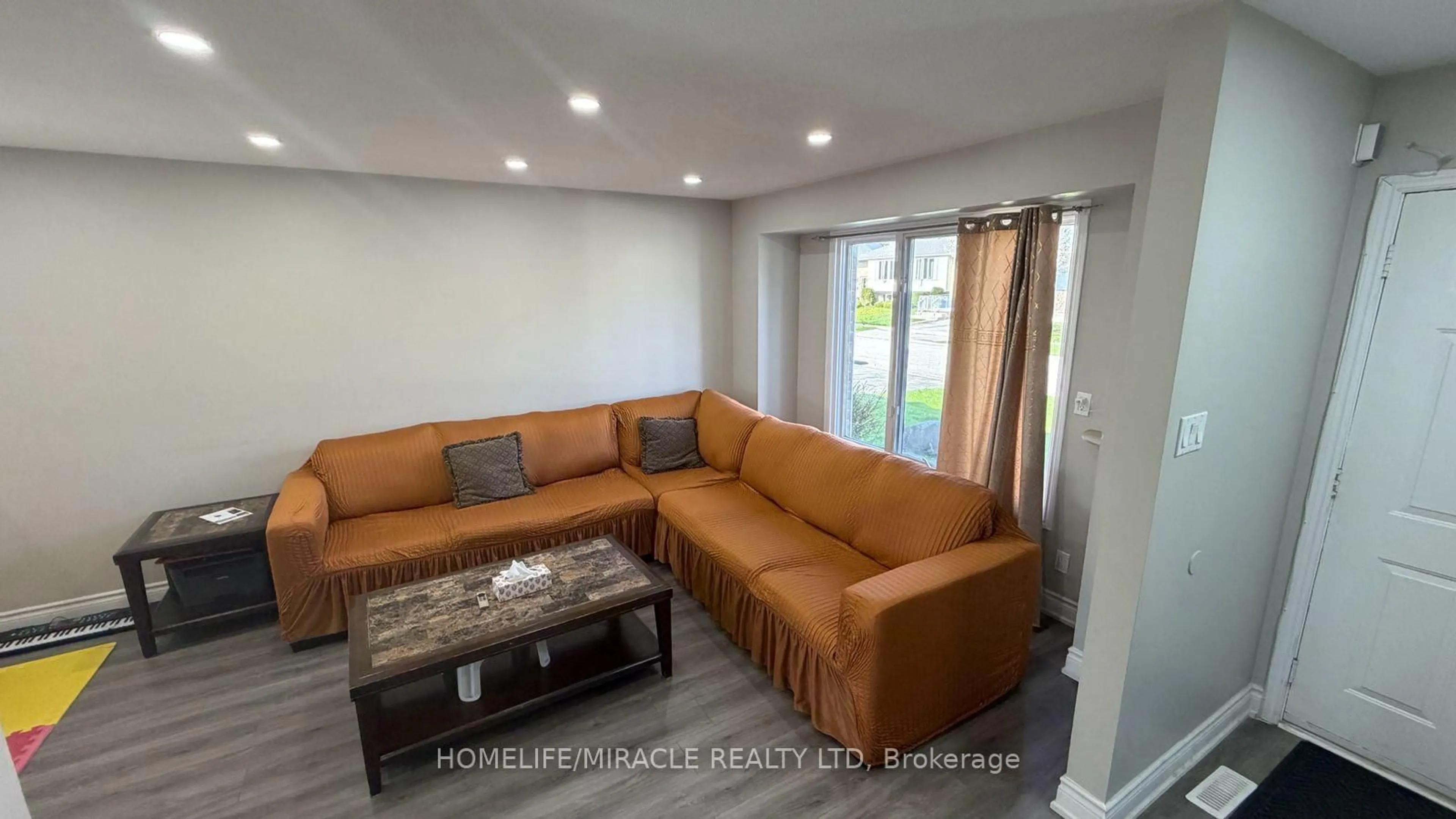 Living room with furniture, unknown for 14 Moreau Cres, London East Ontario N5V 4S6