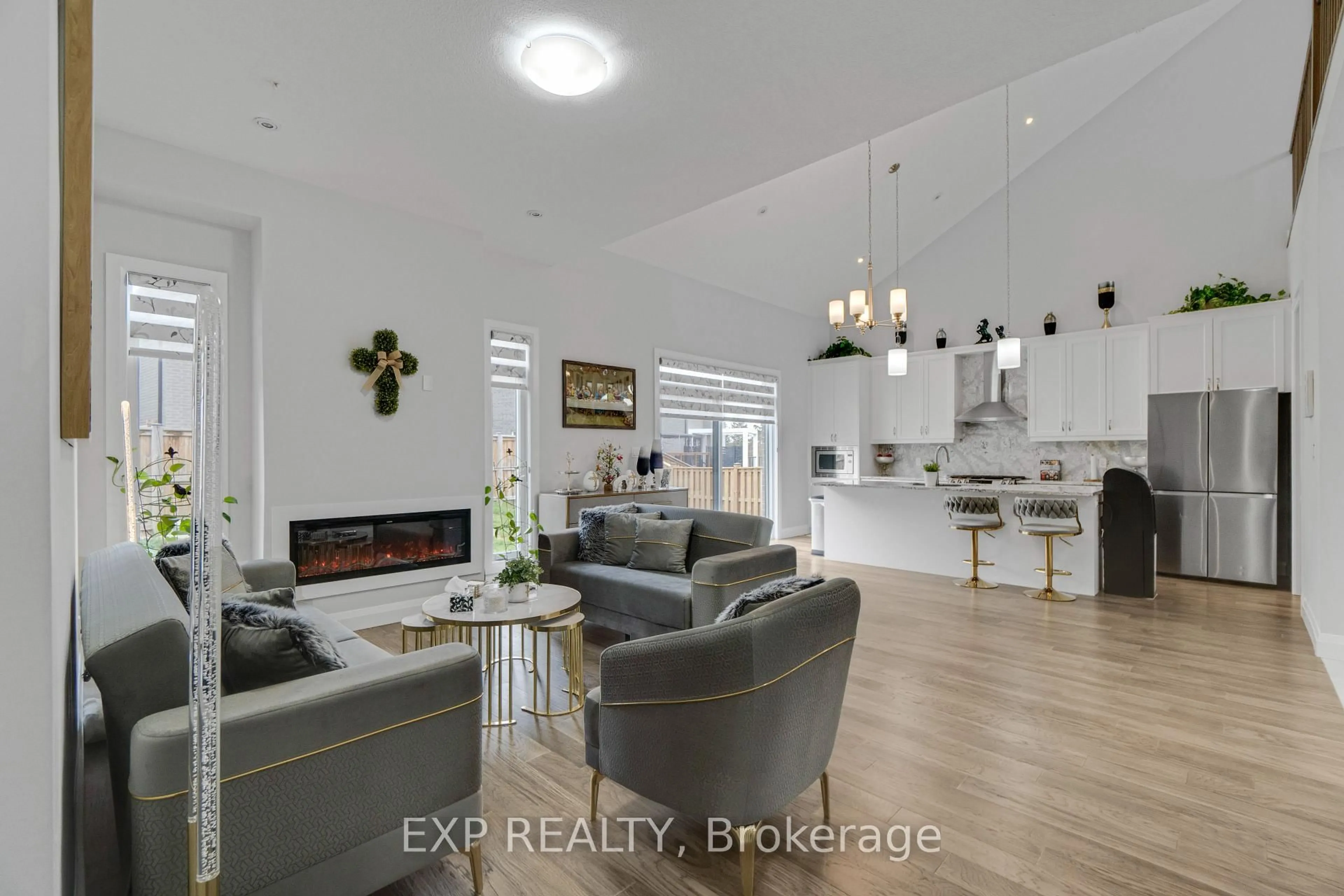 Unknown for 923 STONECLIFFE Walk #5, Kitchener Ontario N2P 0K5