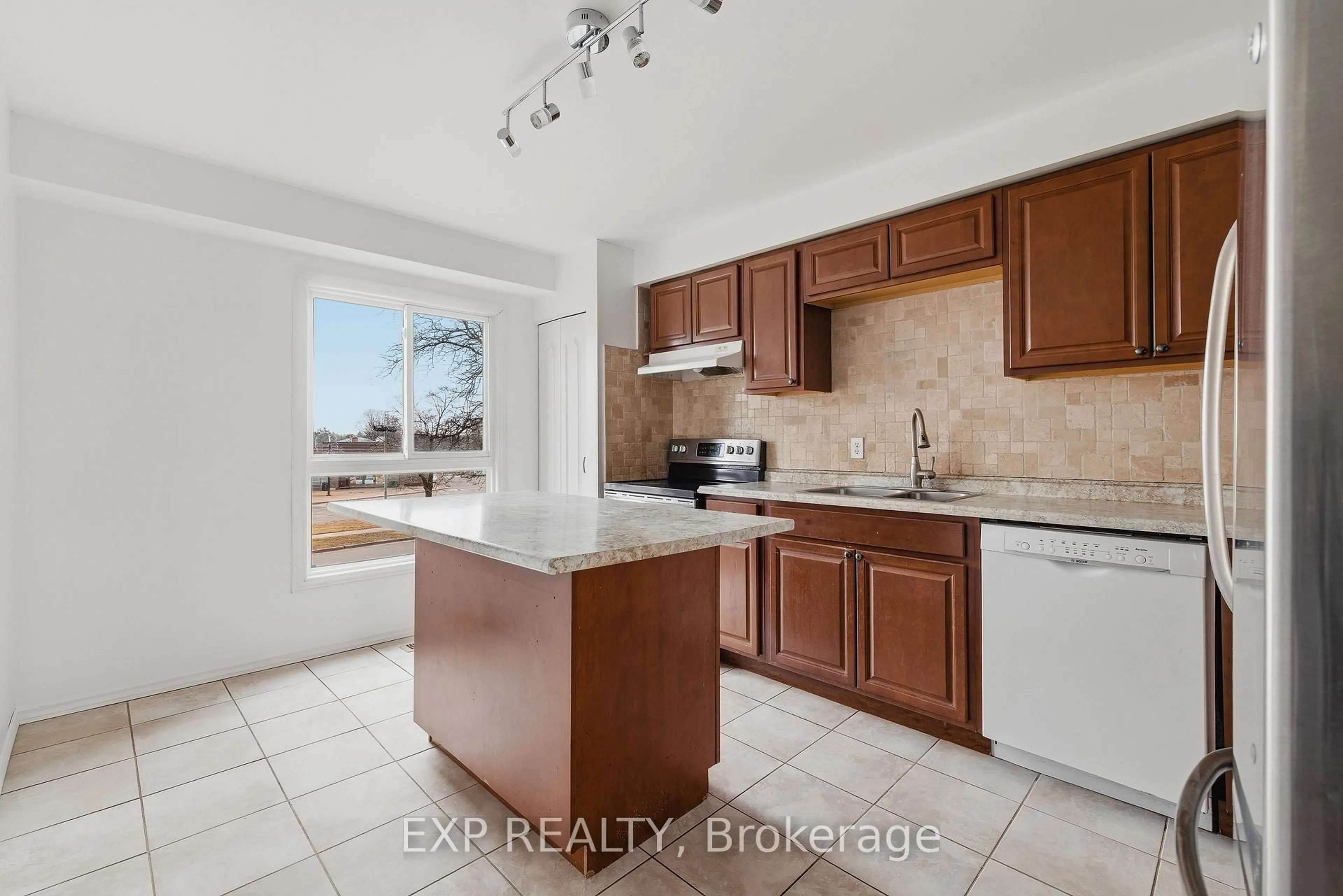 Unknown for 55 Dovercliffe Rd, Guelph Ontario N1G 3A5