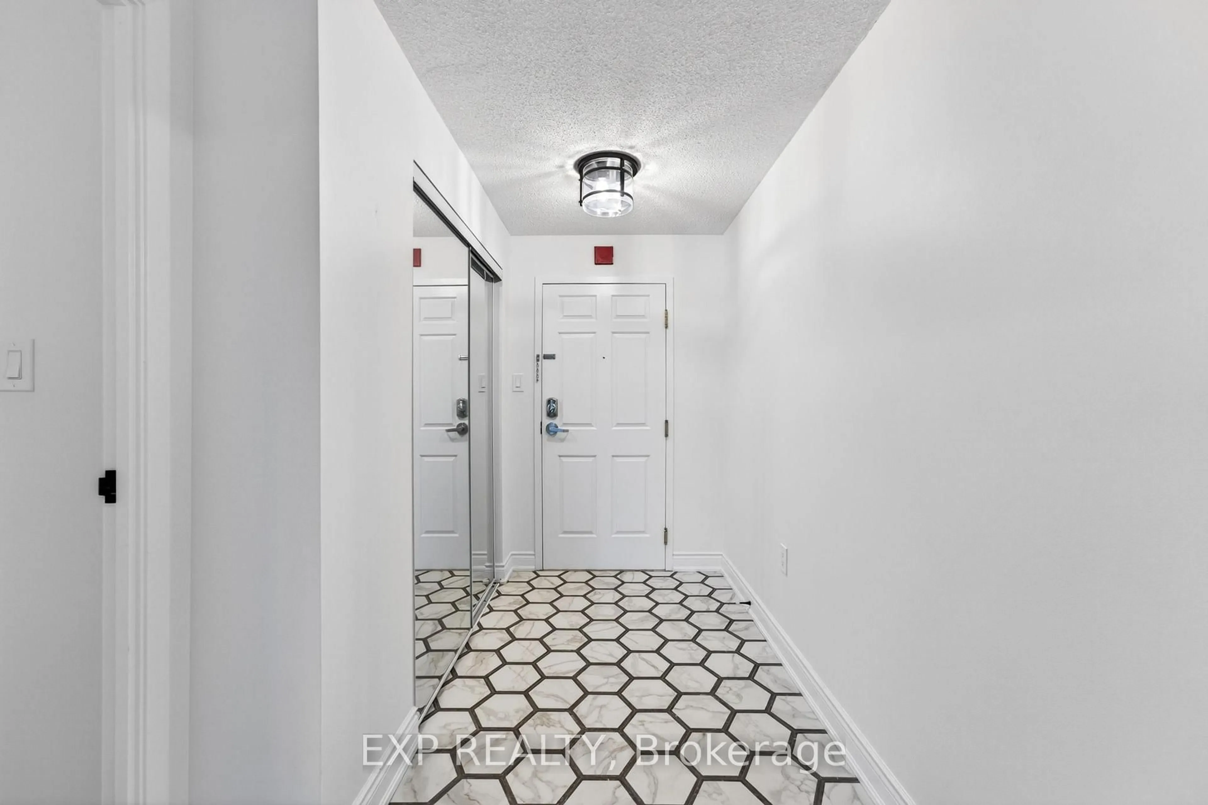 Indoor foyer for 115 Barrett Crt #201, Kingston Ontario K7L 5H6