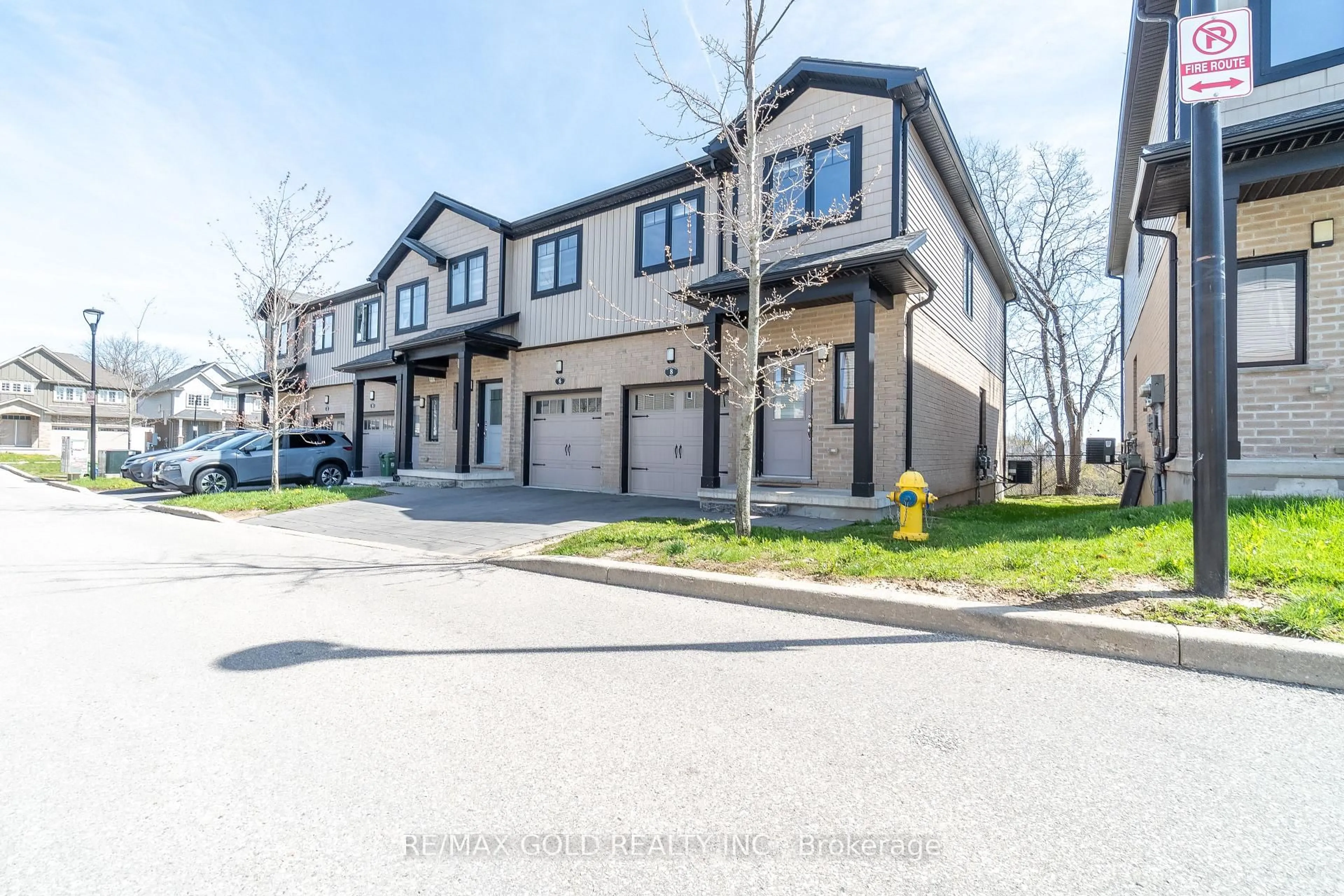 Unknown for 2621 Holbrook Dr #8, London South Ontario N6M 0G2