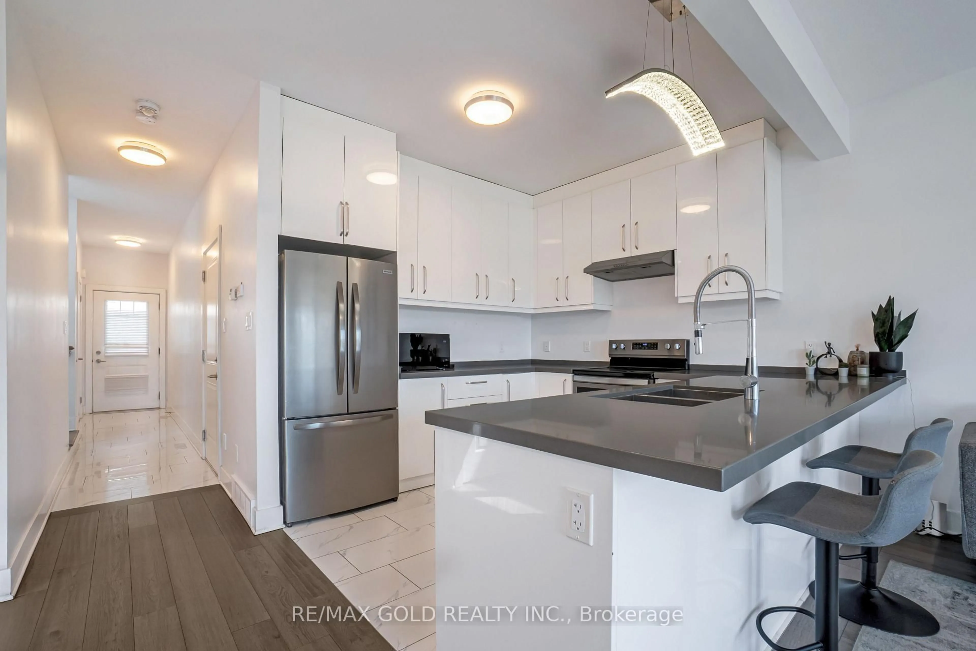Open concept kitchen, unknown for 2621 Holbrook Dr #8, London South Ontario N6M 0G2