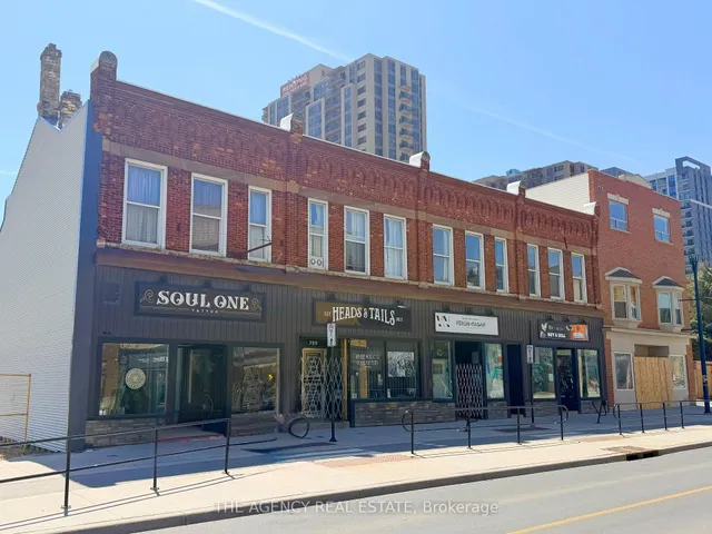 761 Dundas St, London East 4