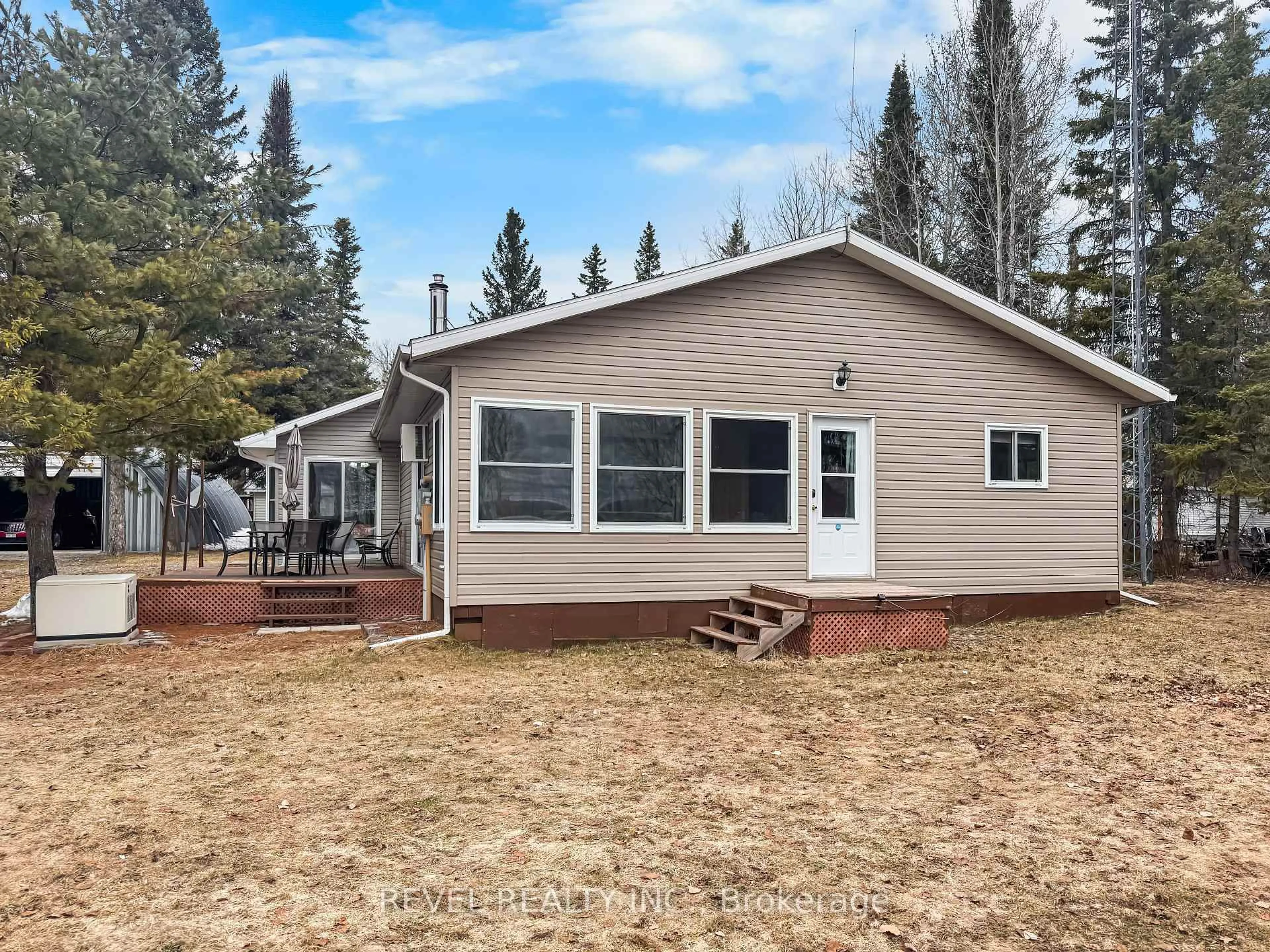 Home with vinyl exterior material, unknown for Lot 13 Horwood Lake Rd, Sudbury Remote Area Ontario P0M 1T0