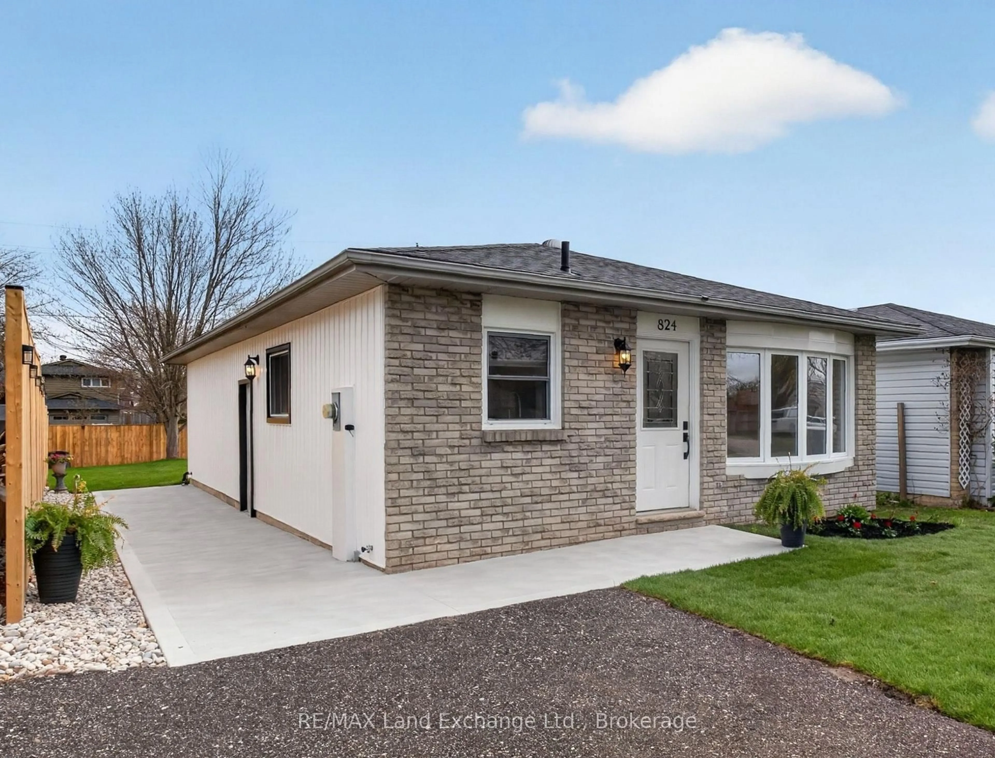 Home with brick exterior material, street for 824 Andrew Malcolm Dr, Kincardine Ontario N2Z 1M6