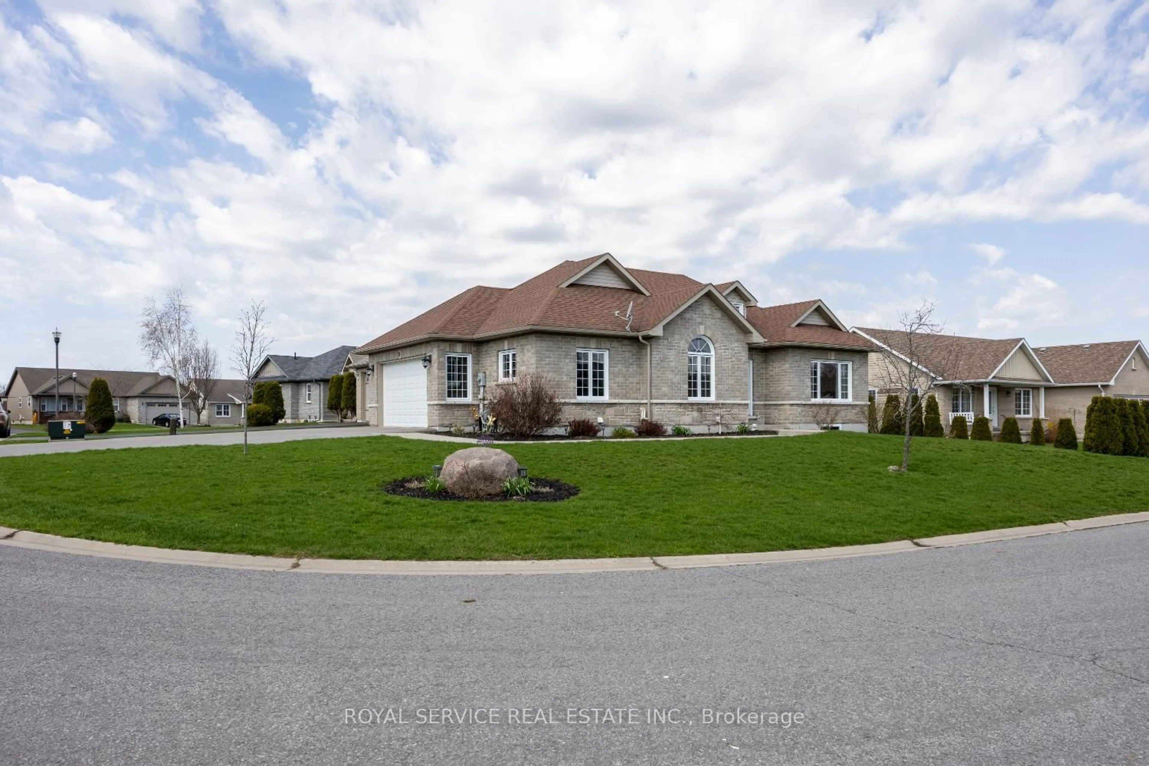 Unknown for 16 Cortland Cres, Cramahe Ontario K0K 1S0