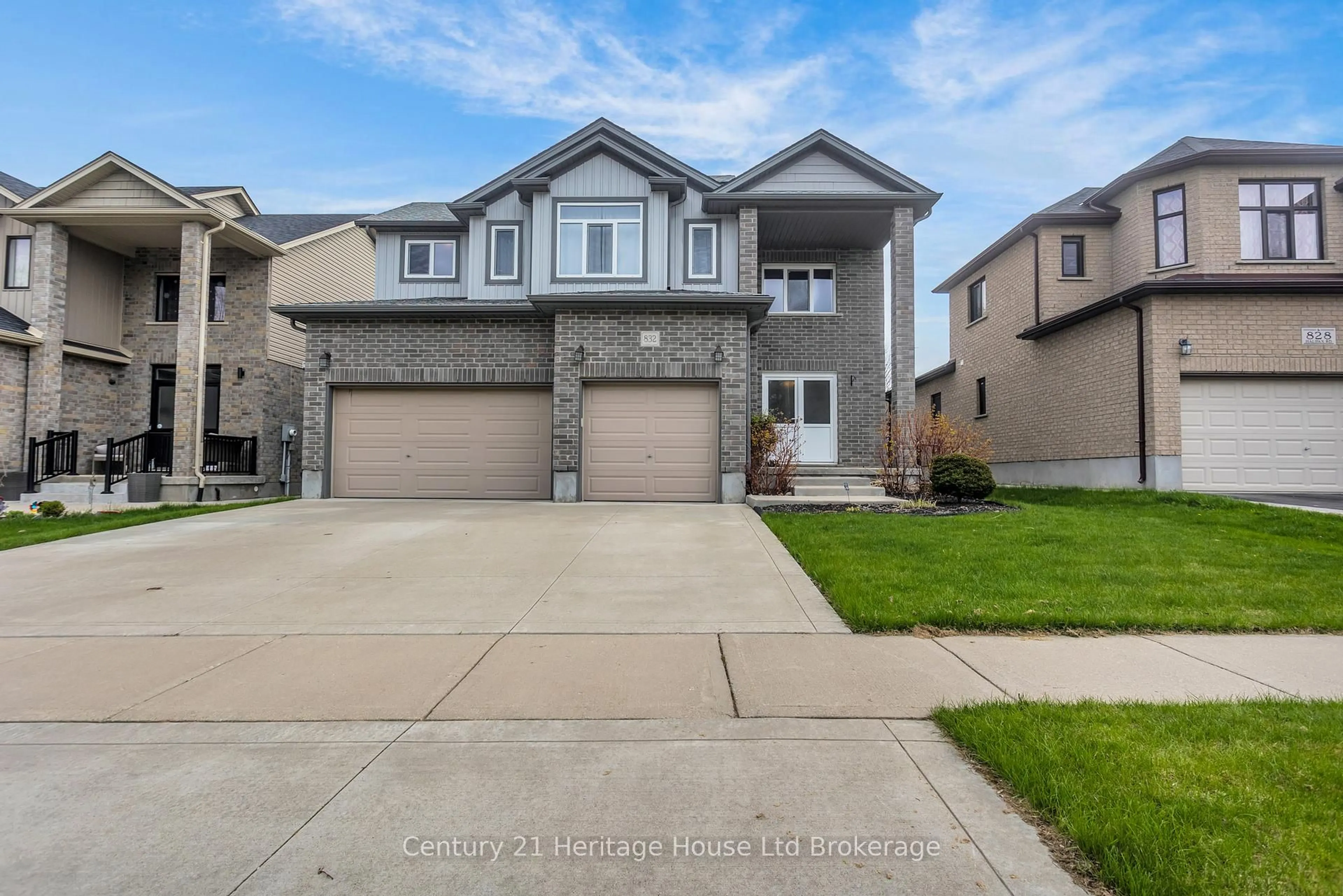 Unknown for 832 Halifax Rd, Woodstock Ontario N4T 0C6