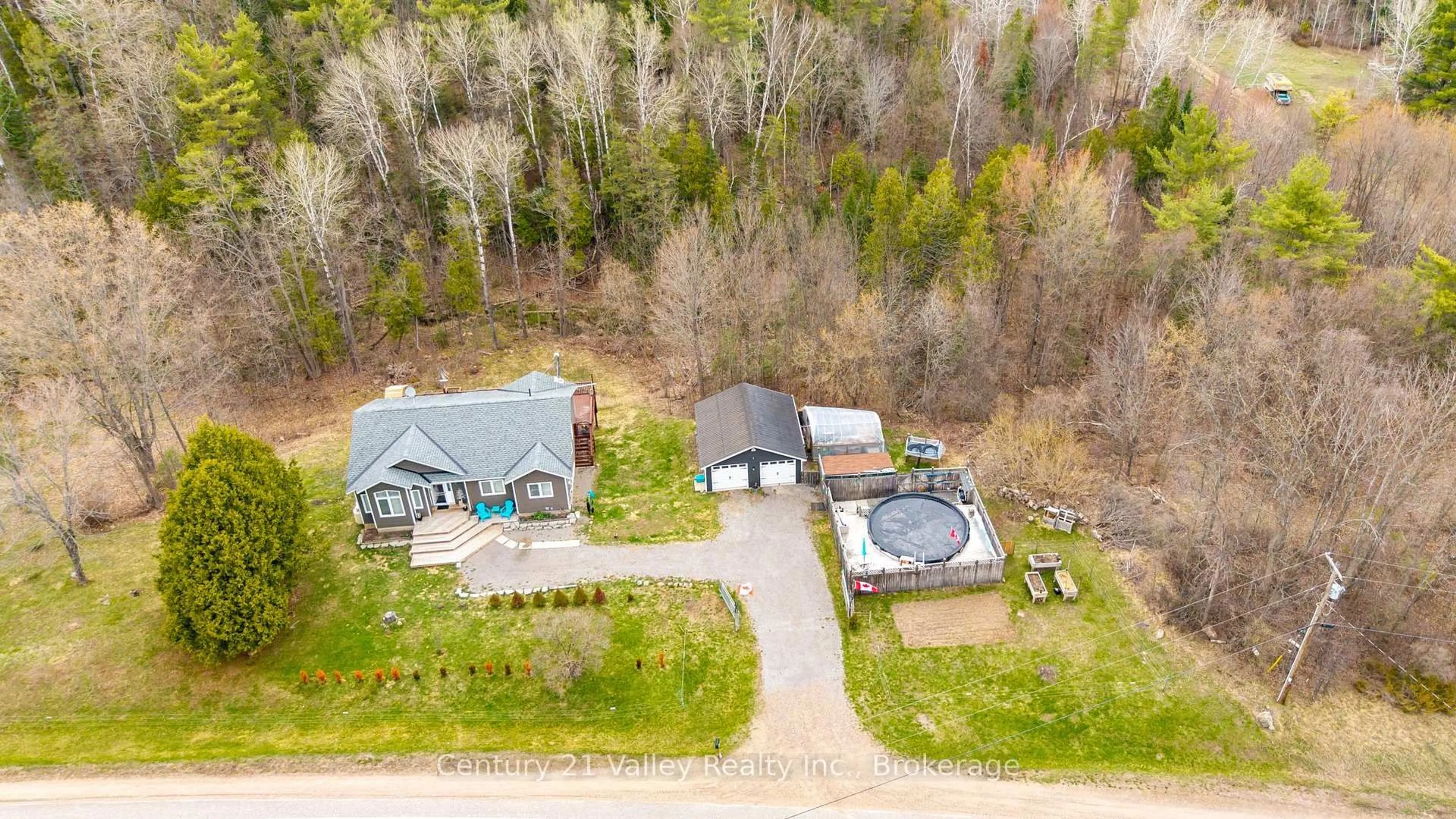 A pic from outside/outdoor area/front of a property/back of a property/a pic from drone, unknown for 6196 132 Highway, Dacre Ontario K0J 1N0