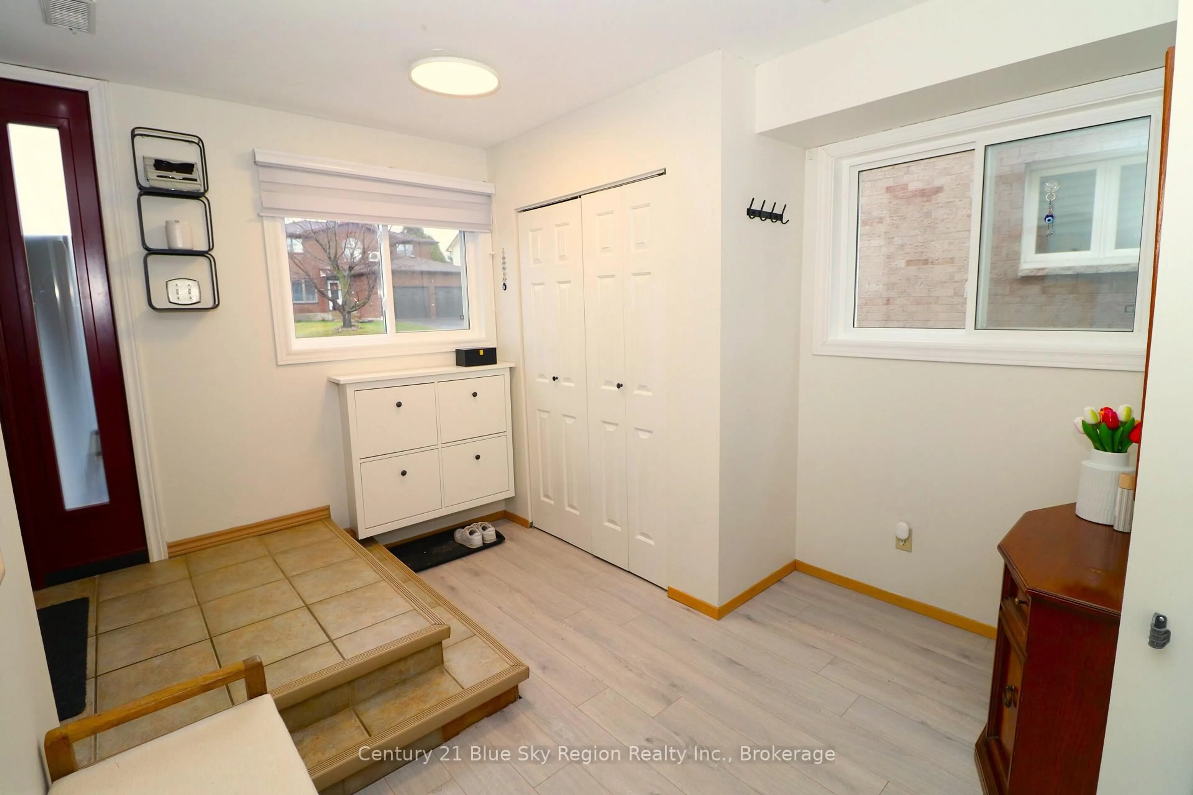 Unknown for 631 Bromley Ave, North Bay Ontario P1B 9J1