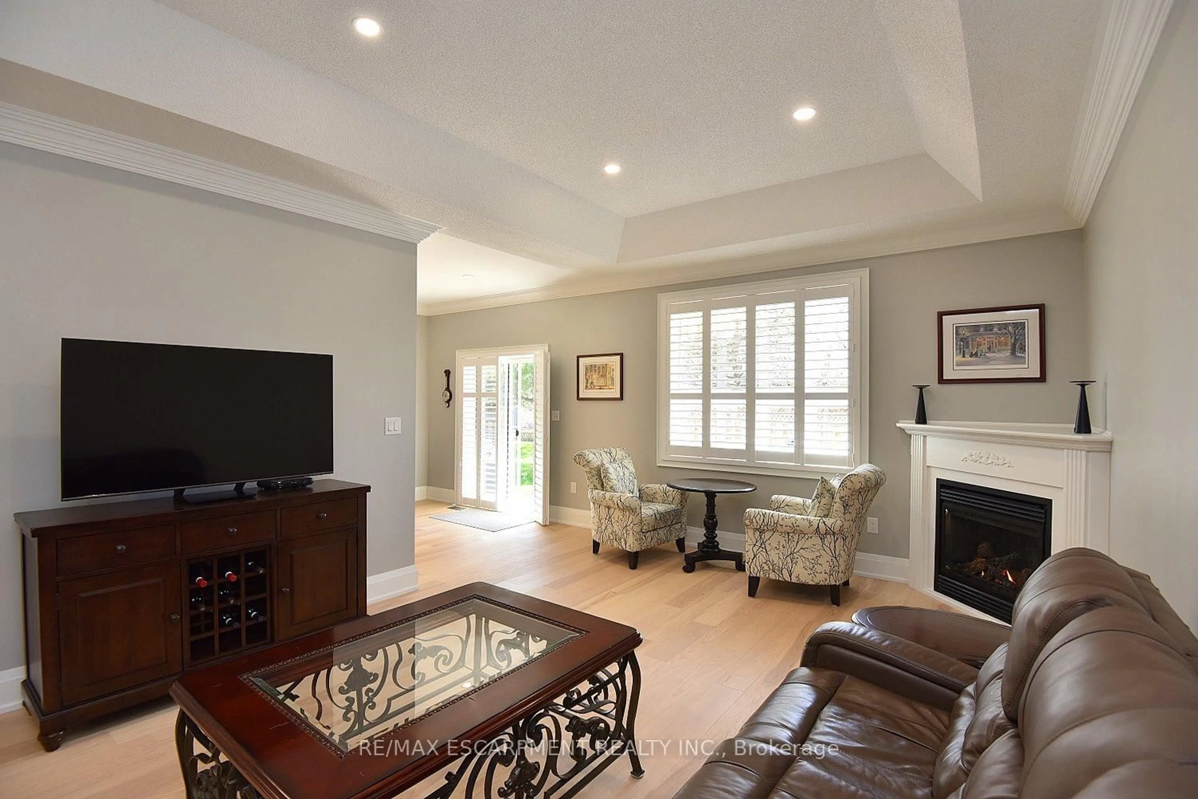 Living room with furniture, unknown for 49 Riveroaks Dr, Hamilton Ontario L0R 1W0