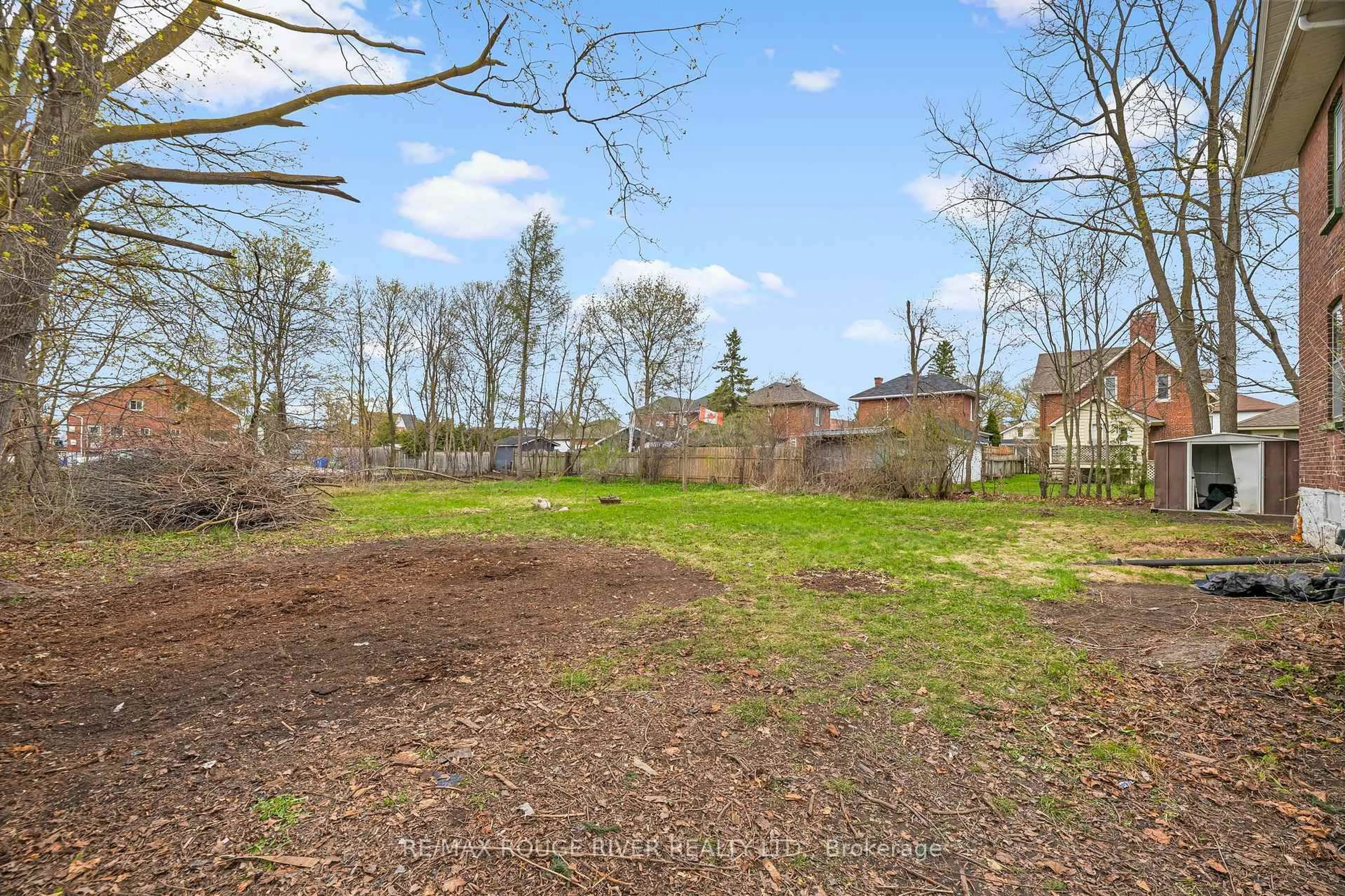 A pic from outside/outdoor area/front of a property/back of a property/a pic from drone, forest/trees view for 56 Melbourne St, Kawartha Lakes Ontario K9V 2T1